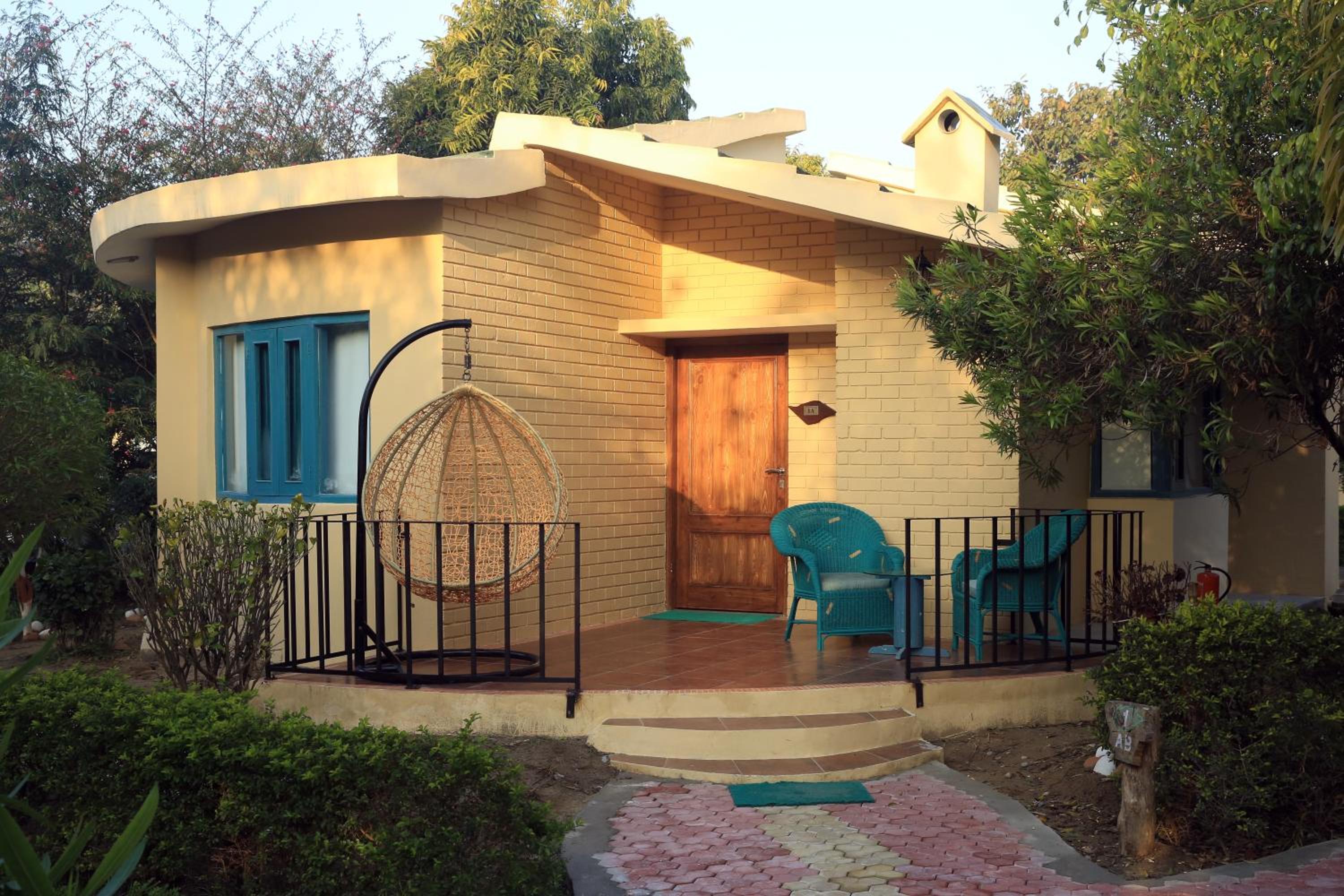 Aacorn Hideaway Resort & Spa