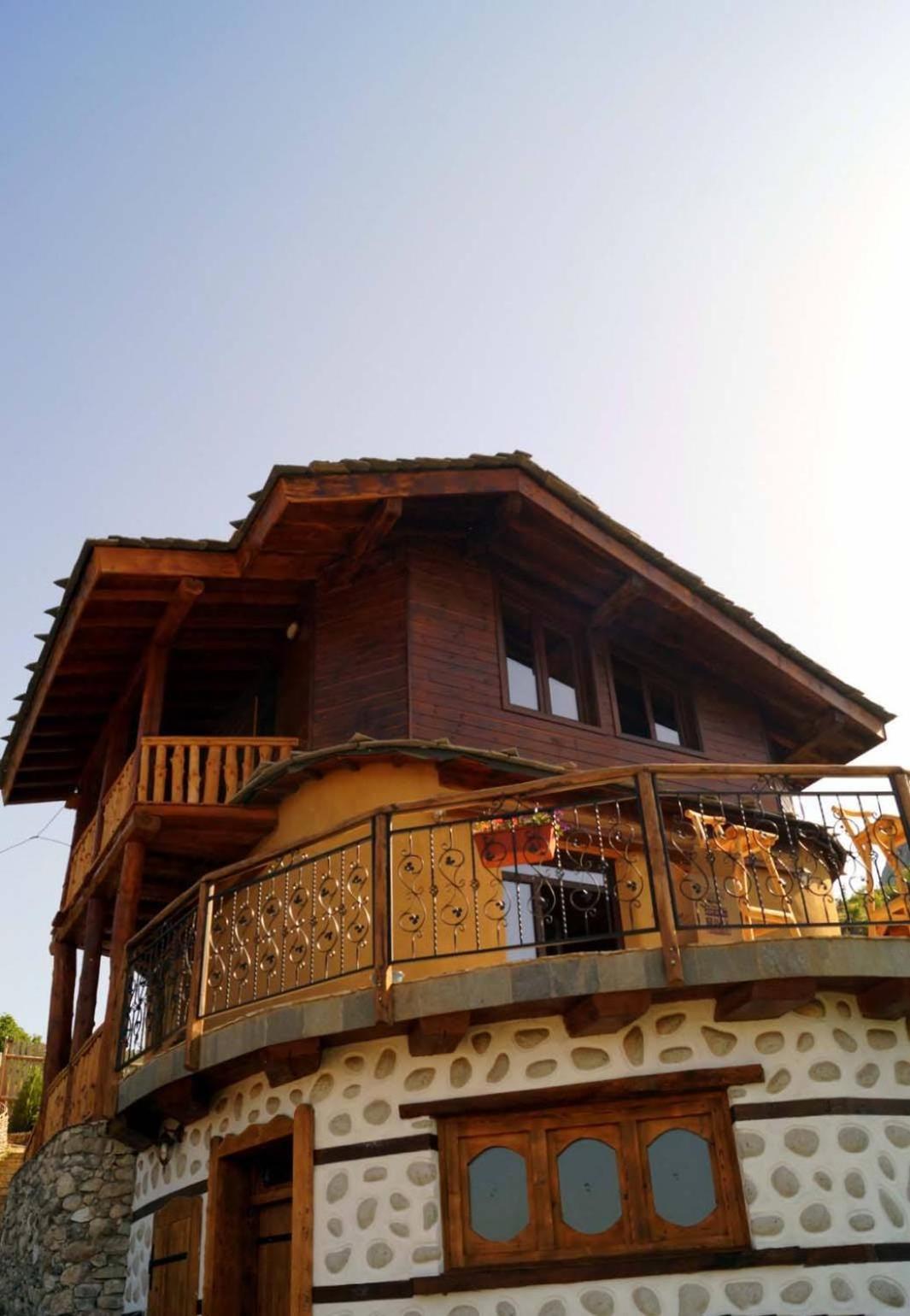 Eco Village Under the Cliffs