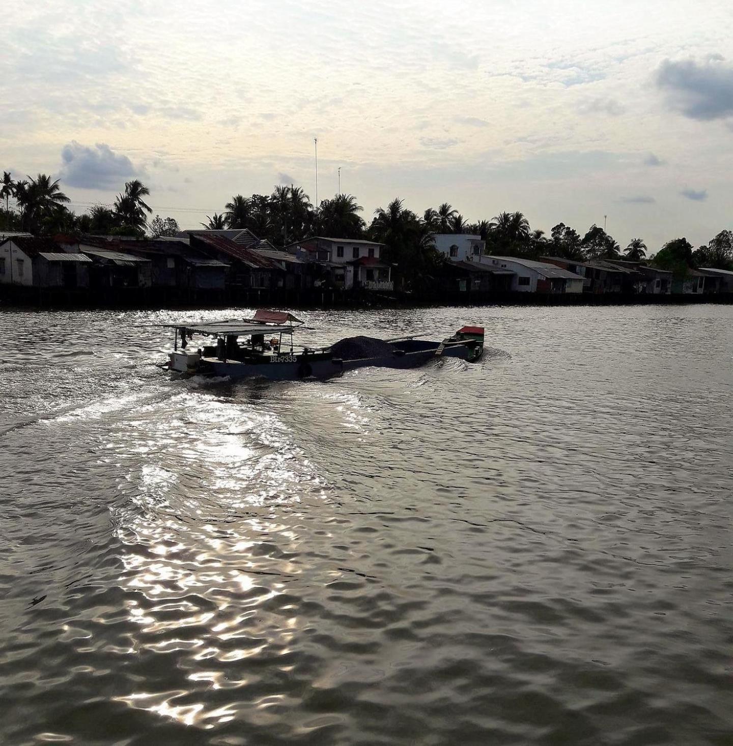 Nam Thi Holiday Home