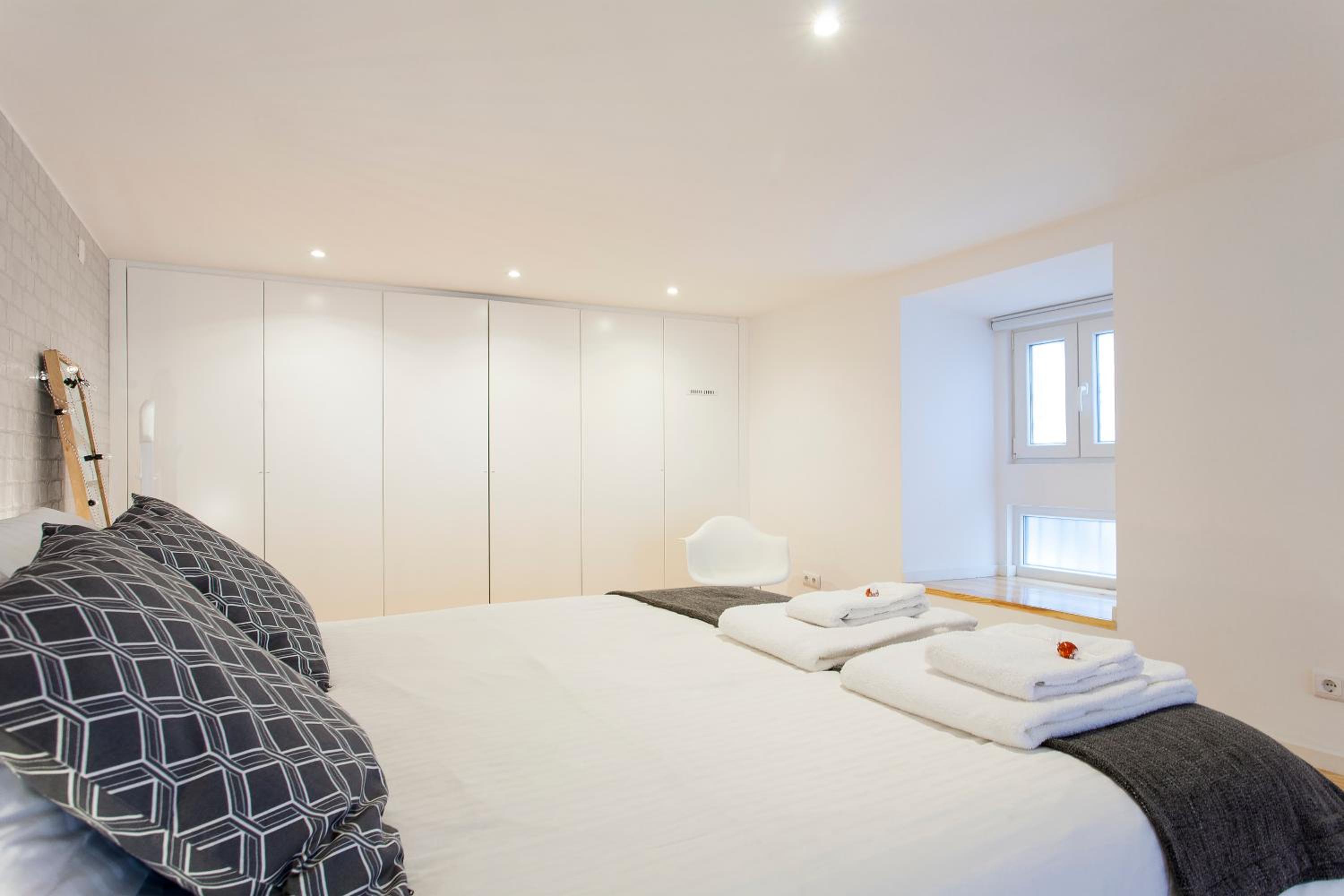 Iconic Tram Views & Loft Living - Loft in Bica view 5