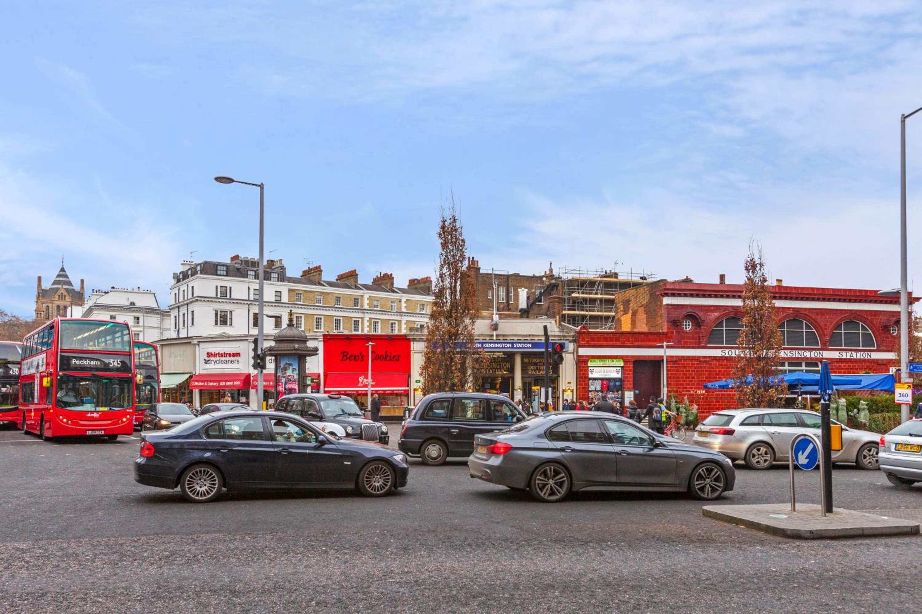 South Kensington Apartment x4, London