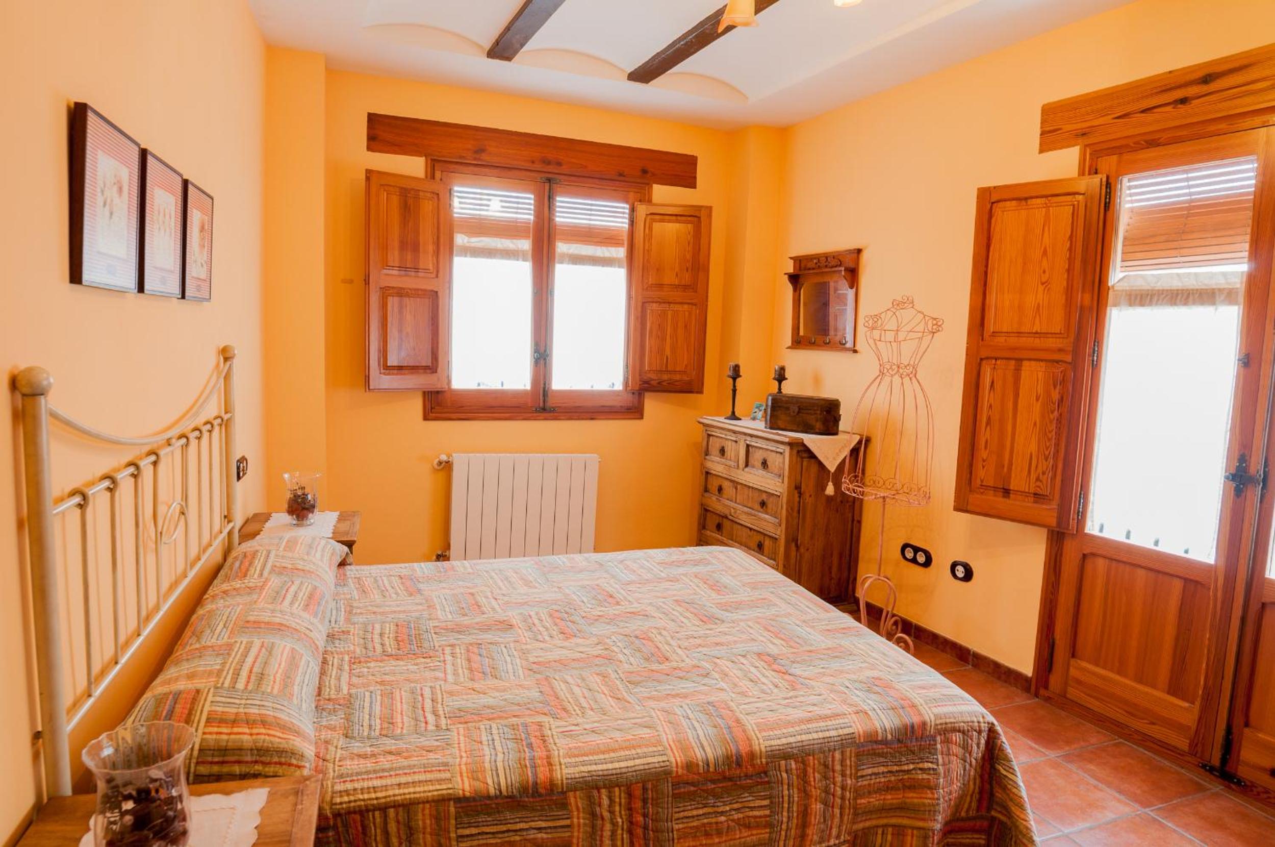 Casa rural con terraza en Cabanes - Mar y montaña - Ideal para grupos y familias