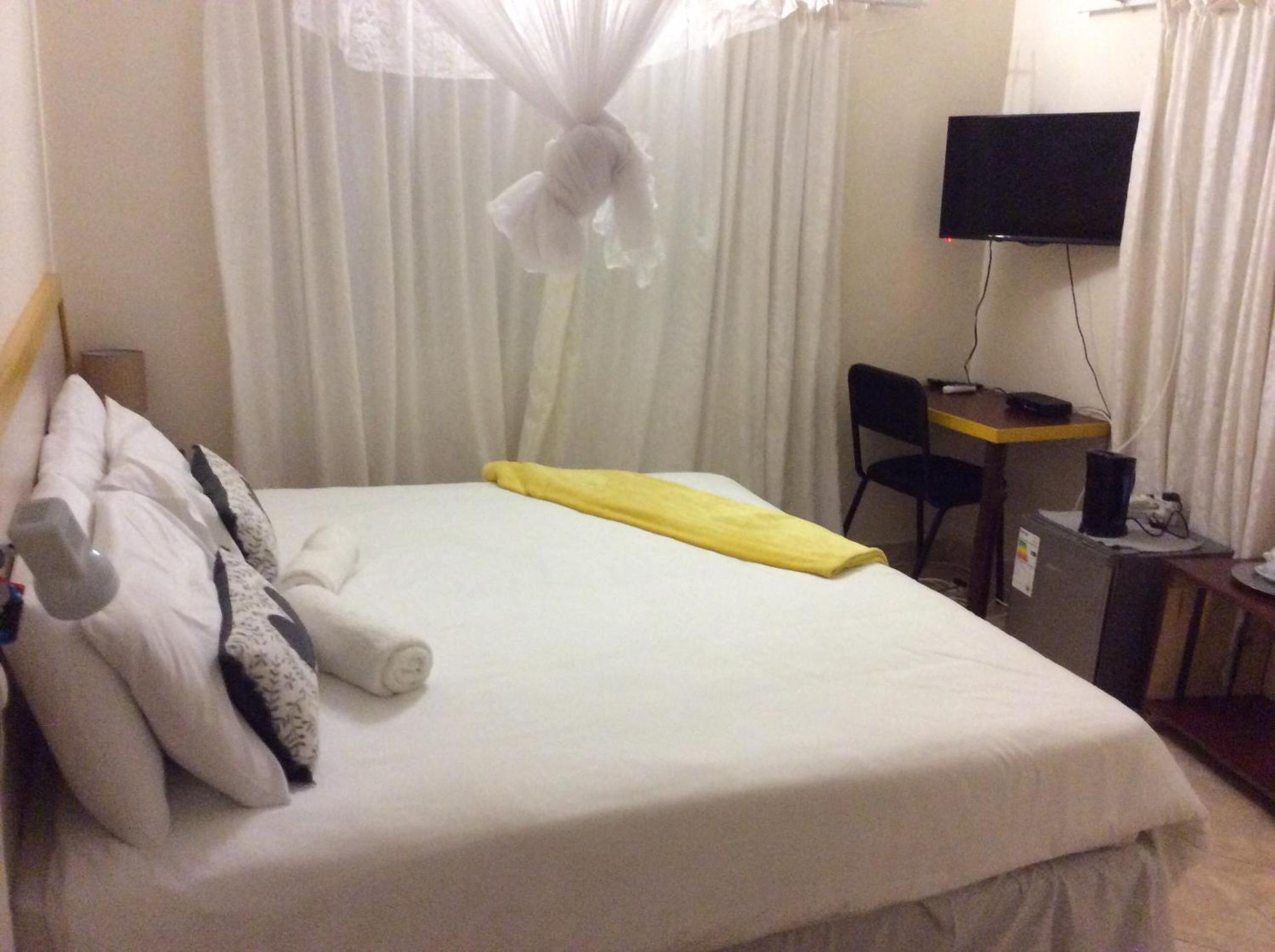 Chiloto Guest House