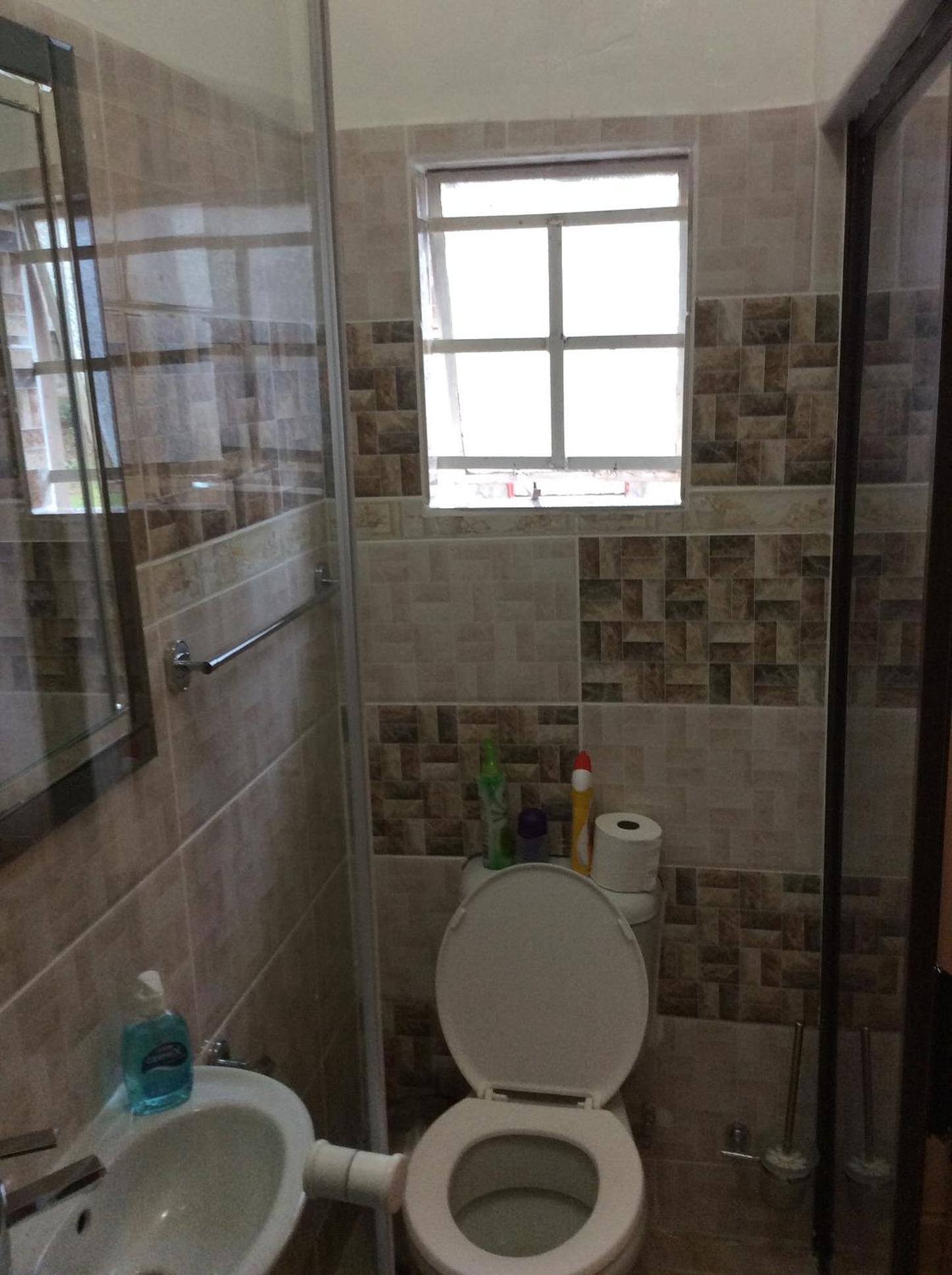 Chiloto Guest House