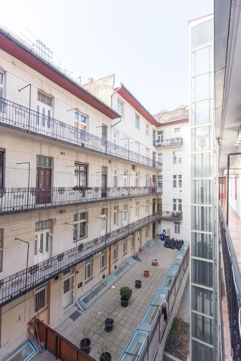 Real Apartments Hegedű
