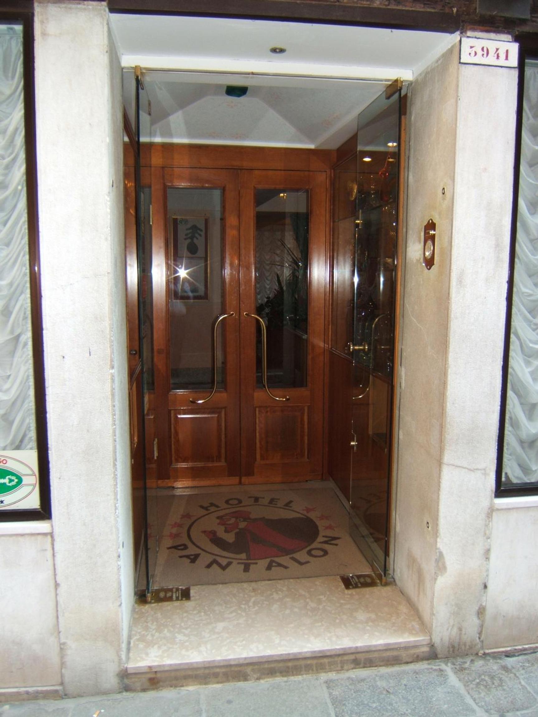 Hotel Pantalon