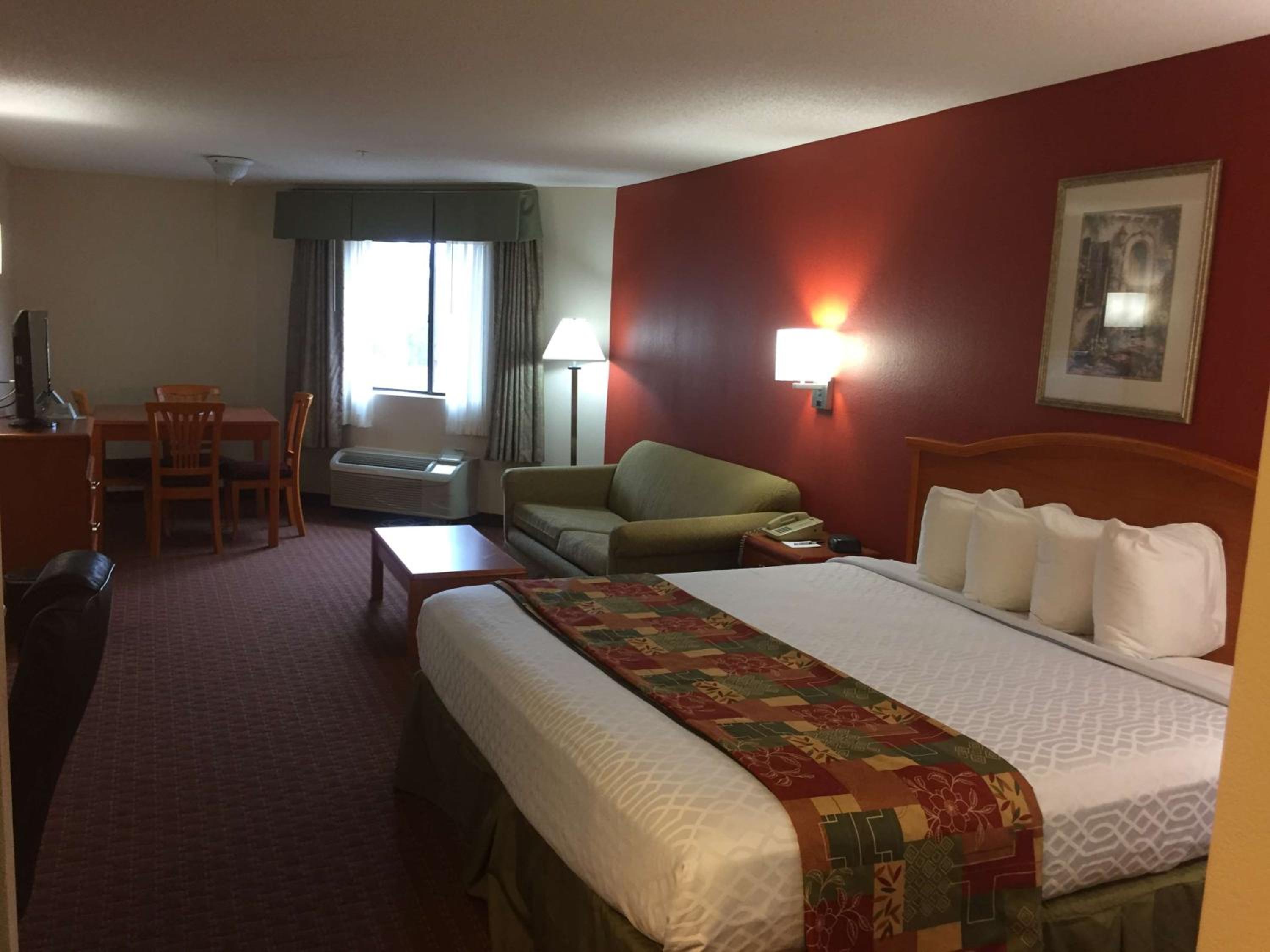 Millennium Inn - Property Image 11