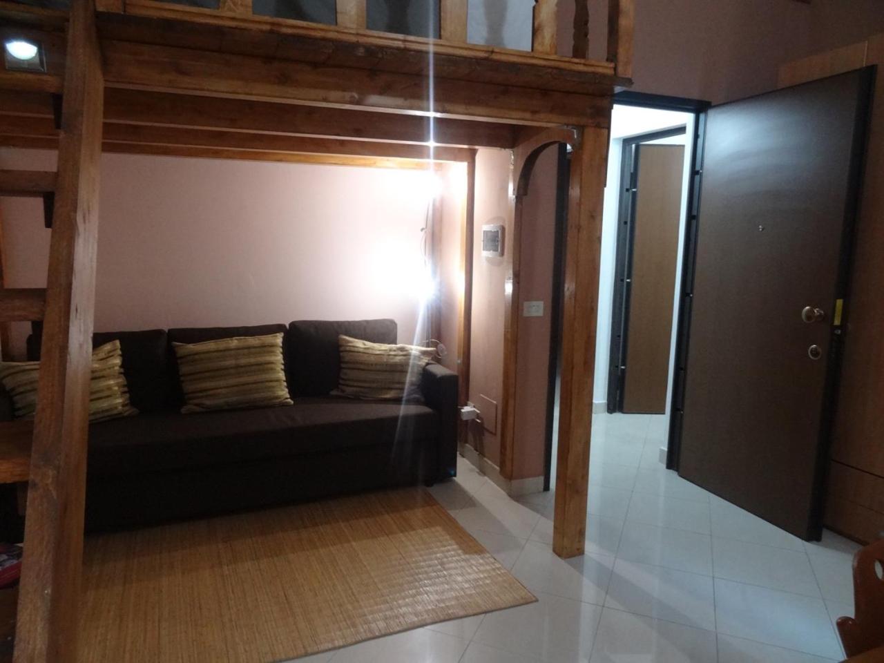 1A Grace House