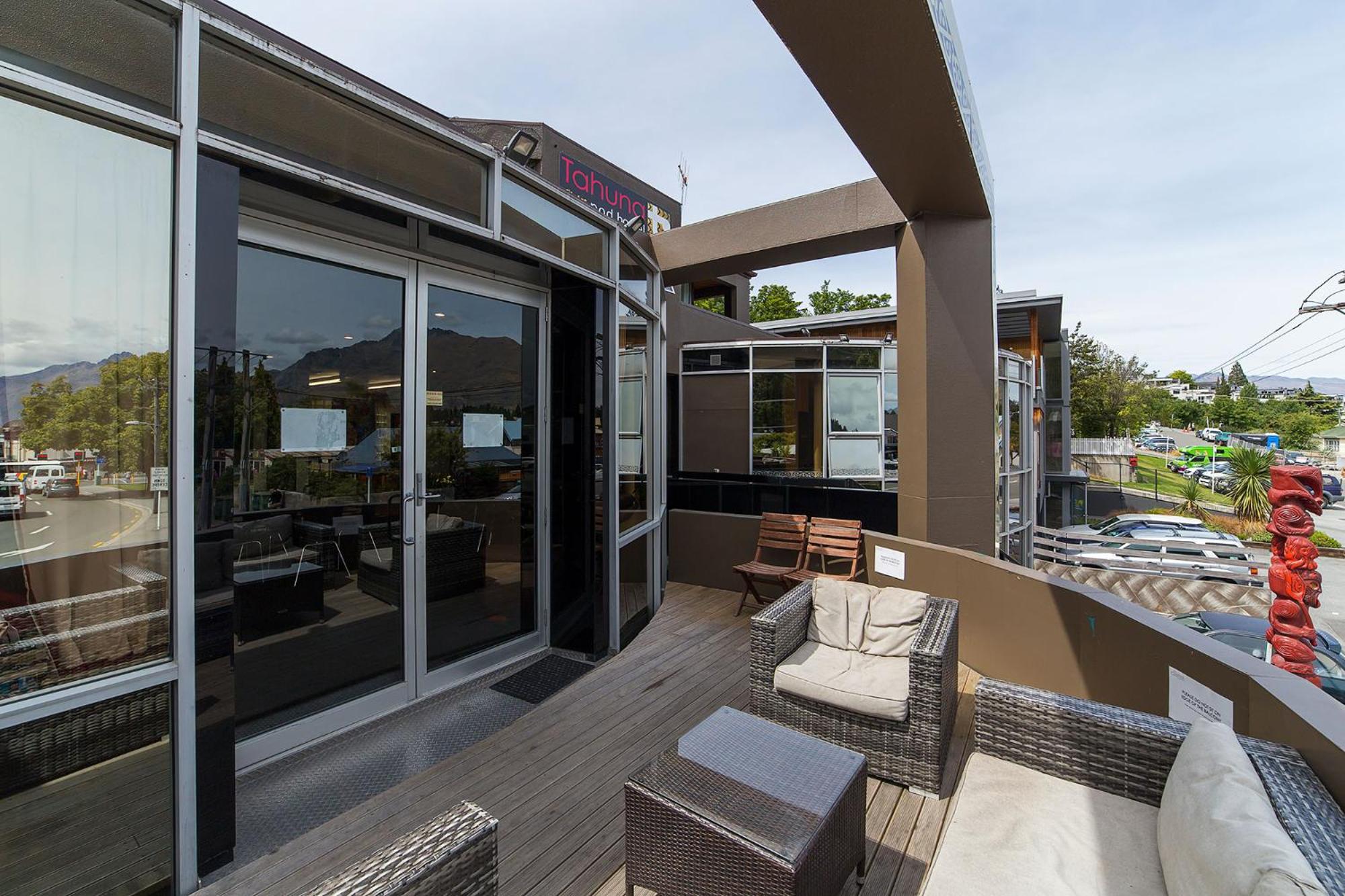 Tahuna Pod Hostel