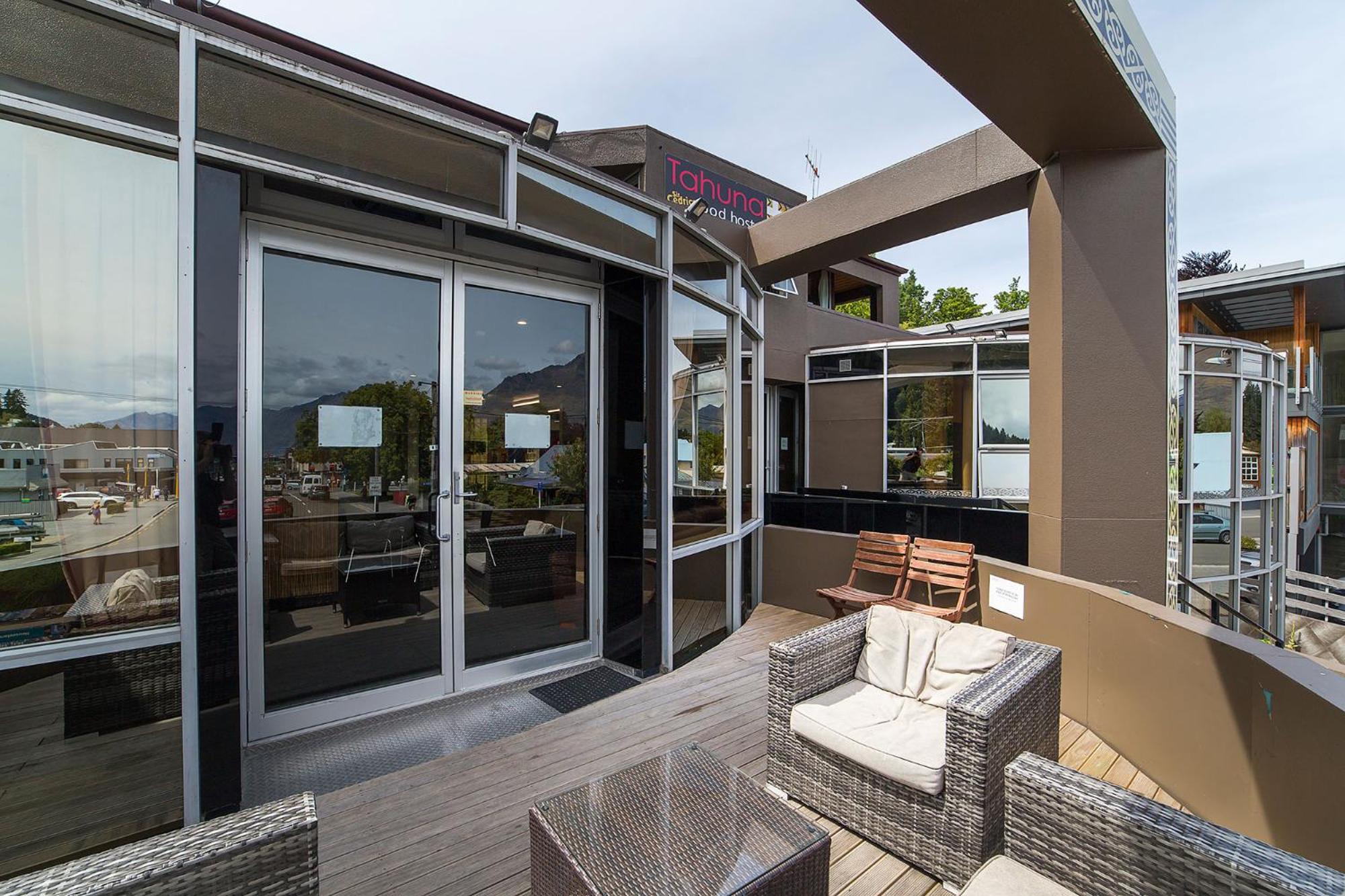 Tahuna Pod Hostel