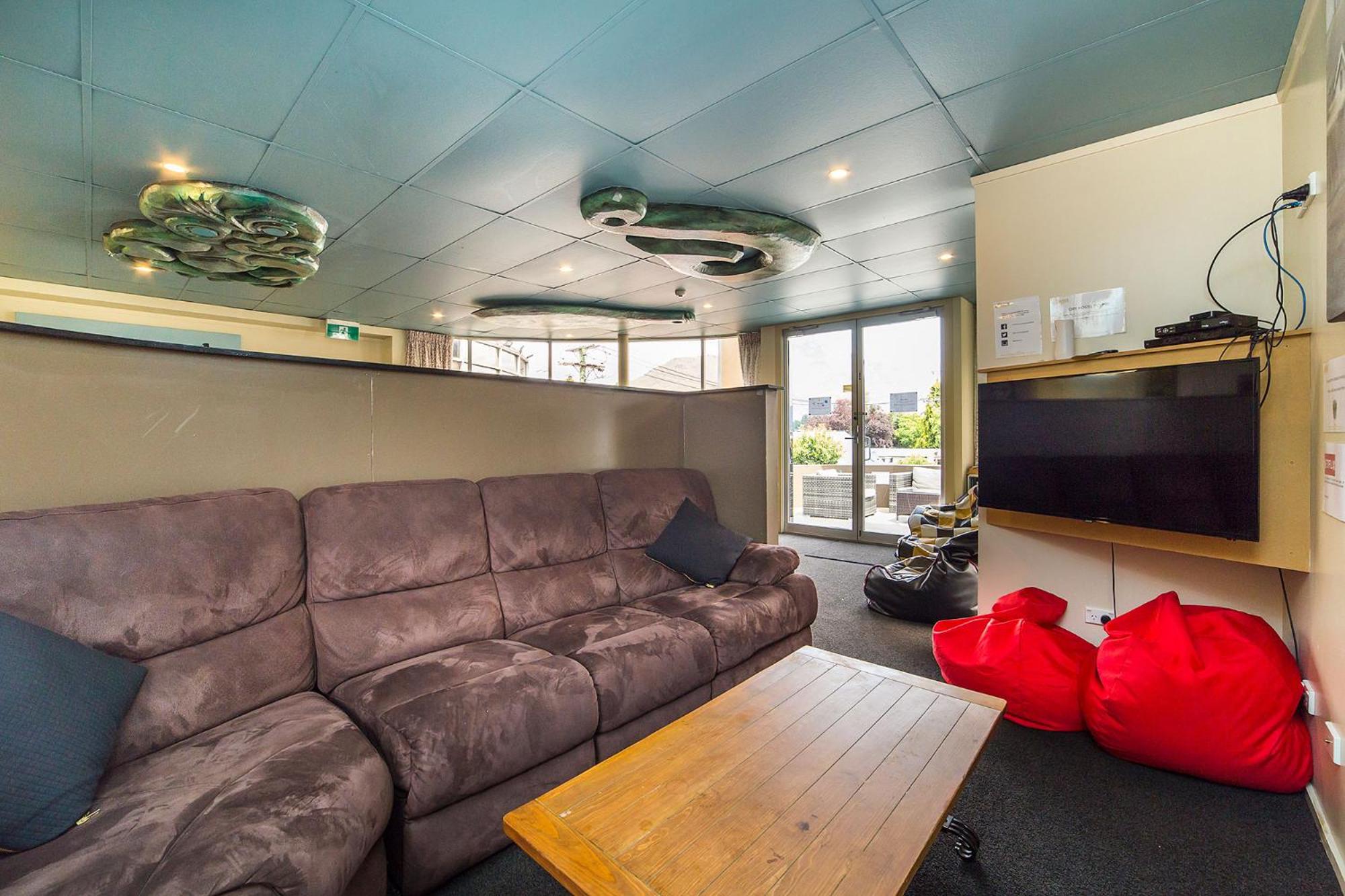 Tahuna Pod Hostel
