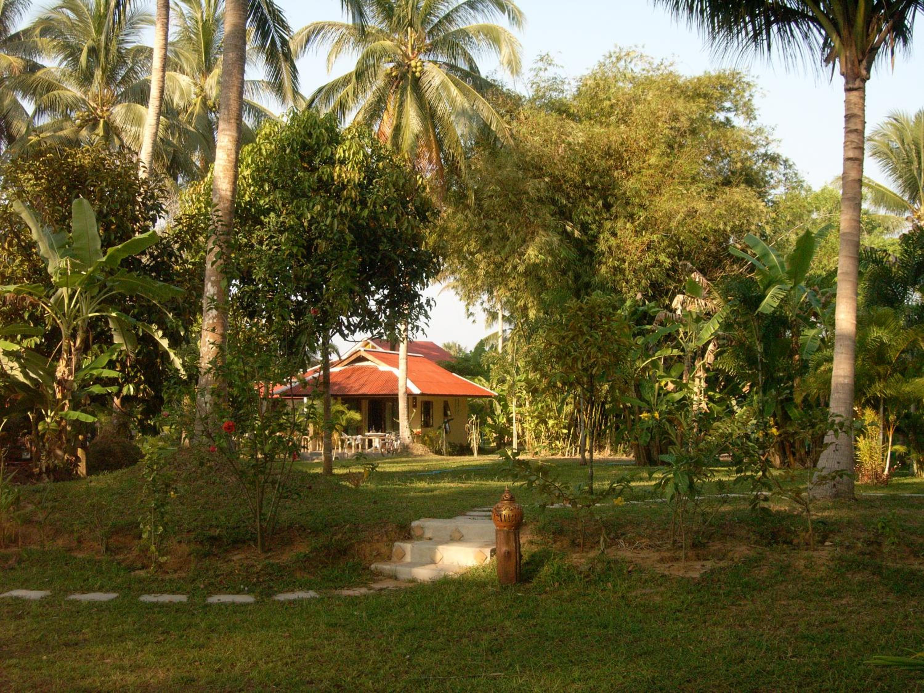 Lake View Bungalows