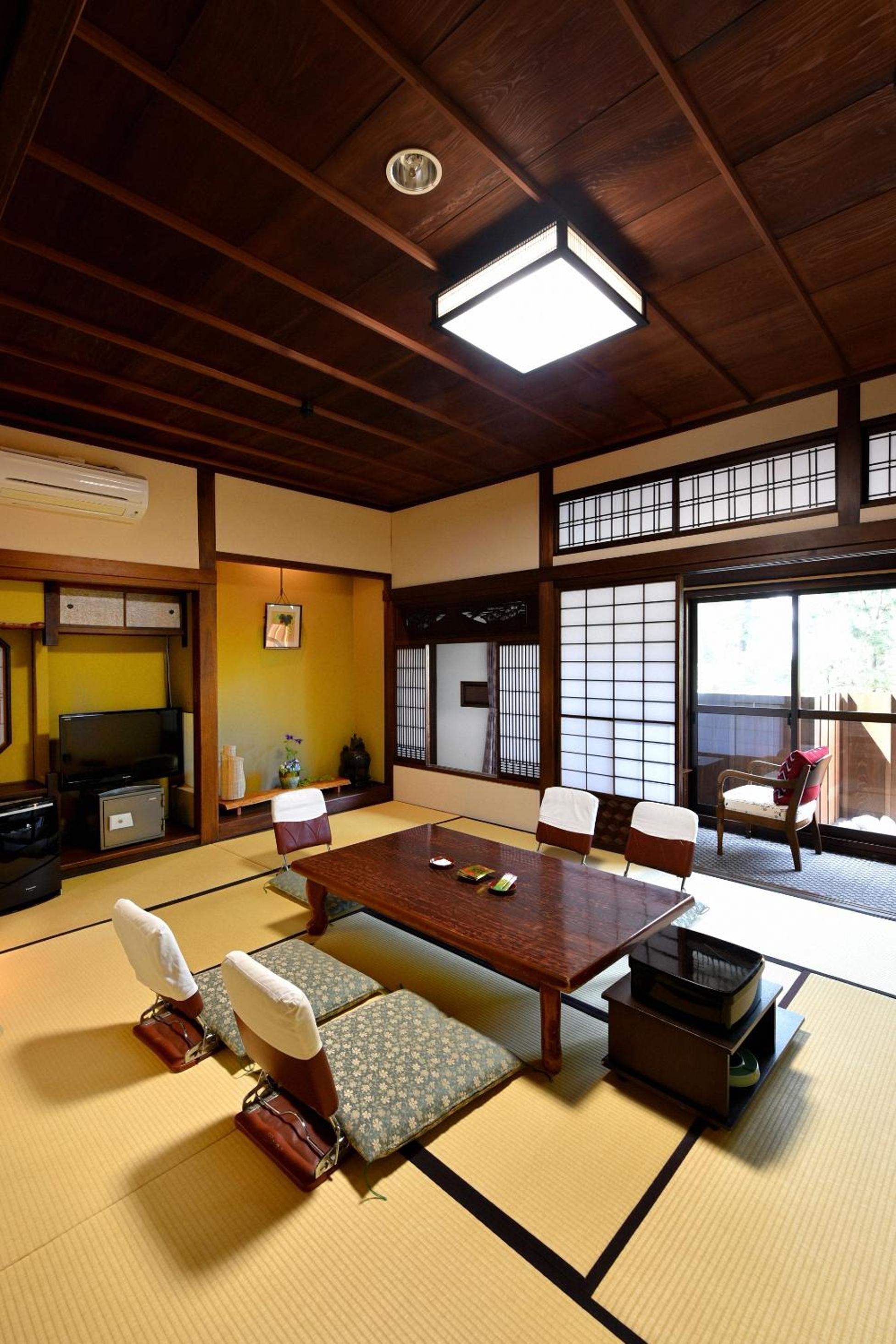 Hamachiyokan