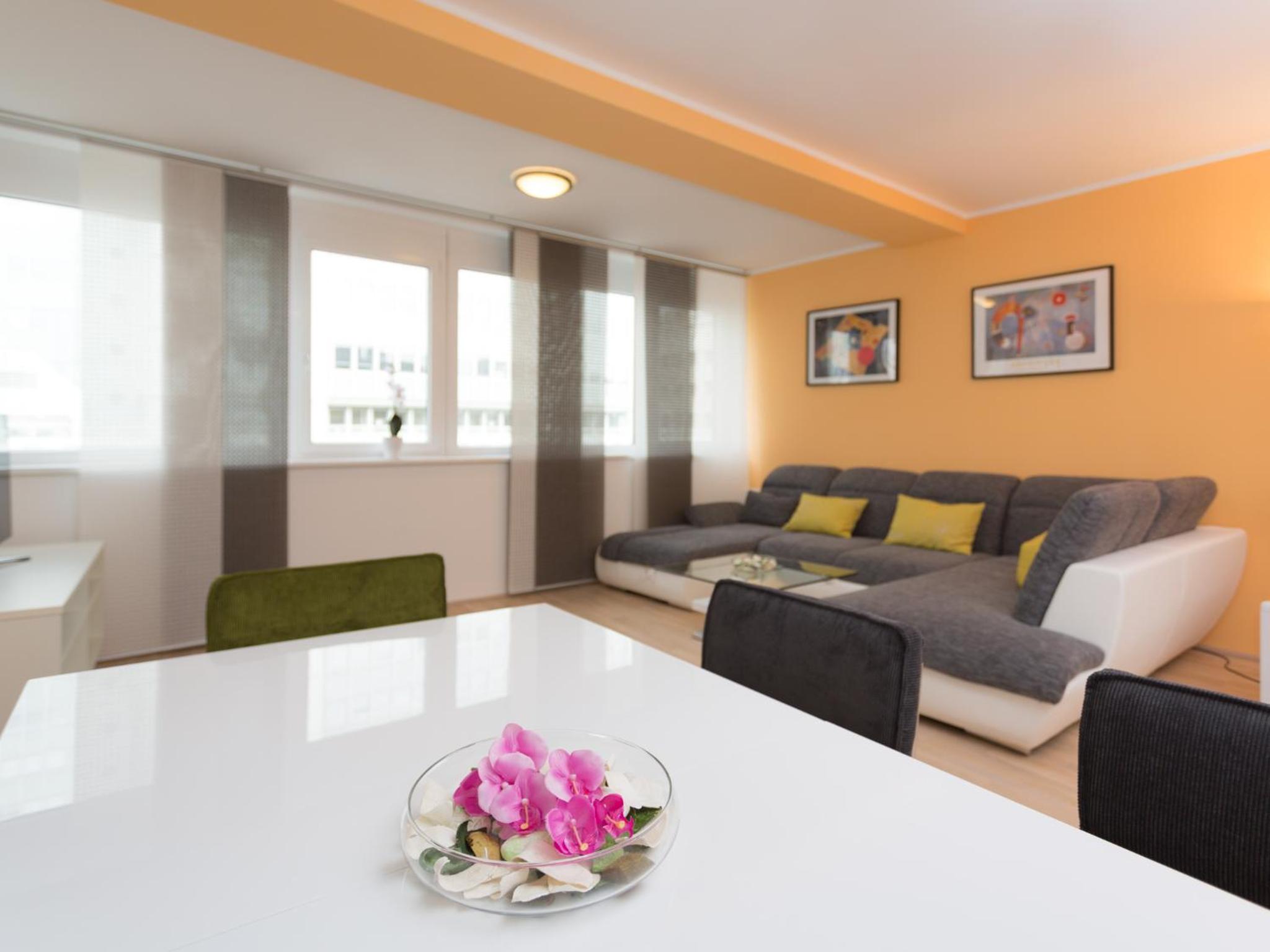 Christian Apartments Oper - contactless check in