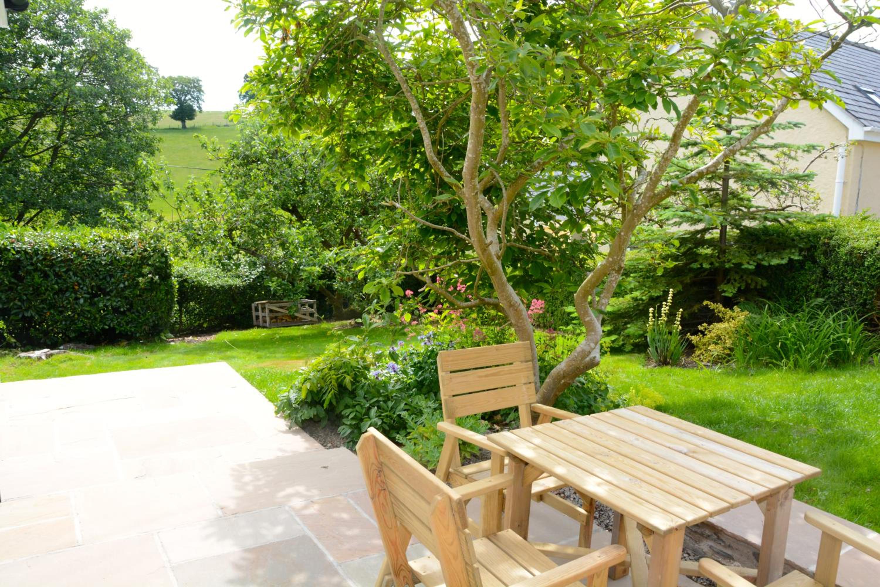 Cedar Tree Cottage view 4