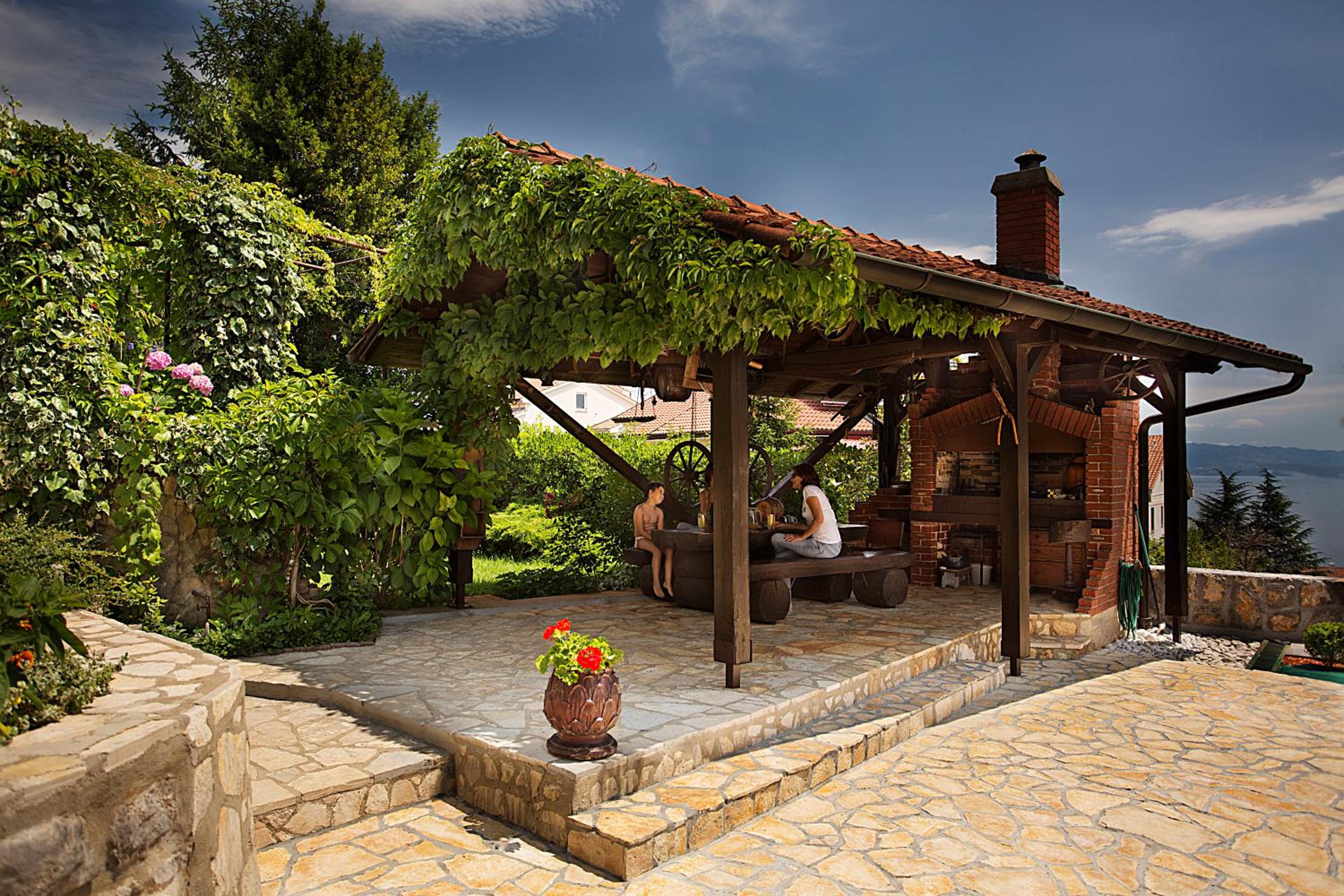Apartments Petricic with swimming pool