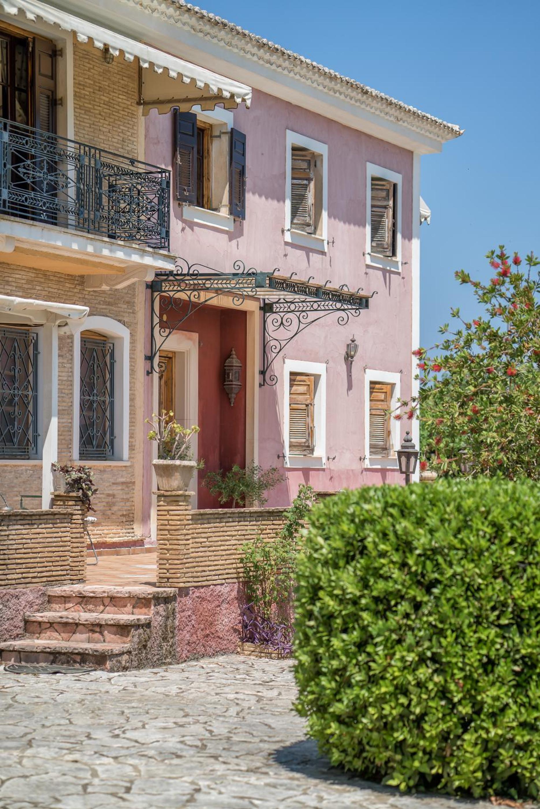 Sarakino House of Literature