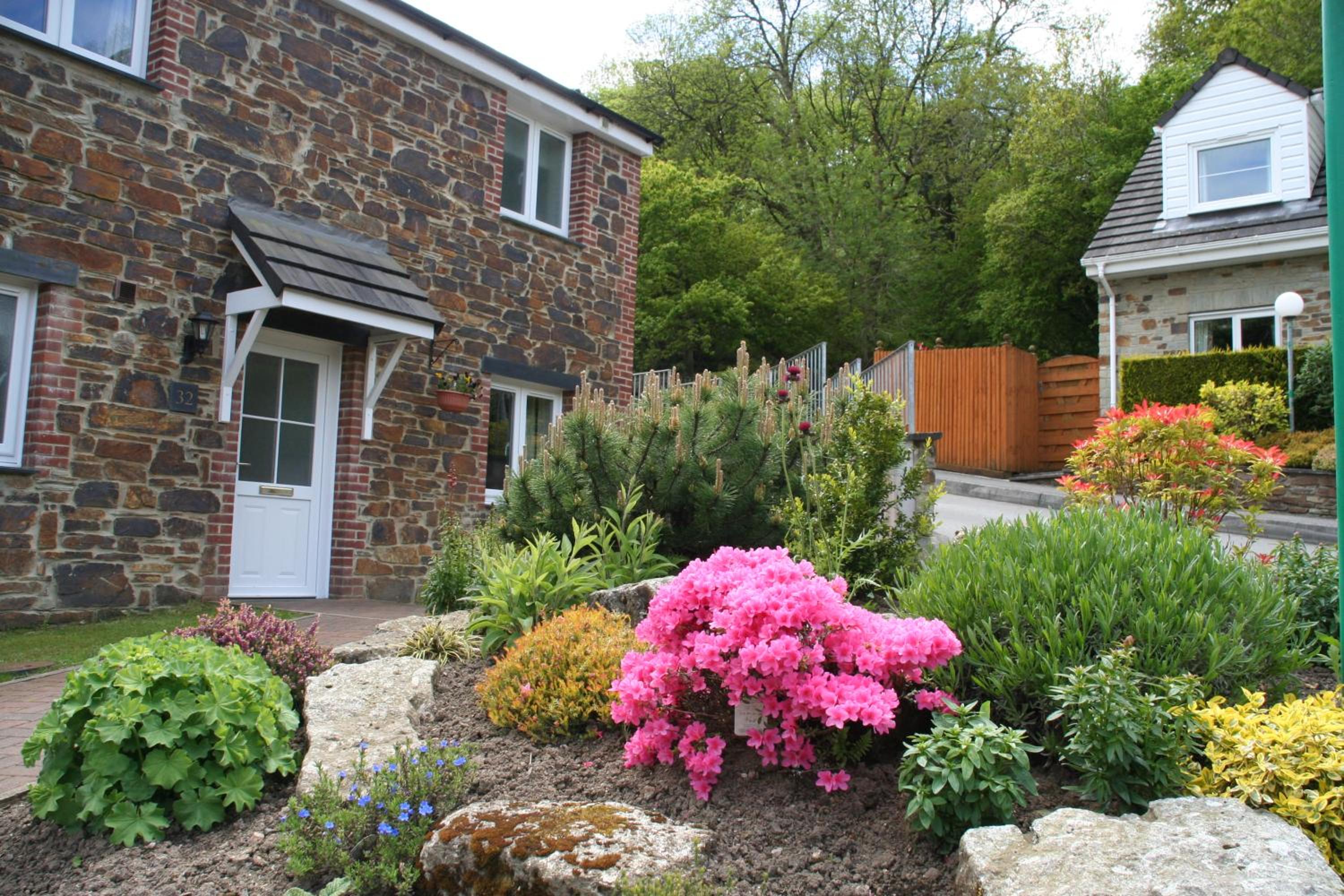 Crylla Valley Cottages - access to pool, gym, spa and more view 3