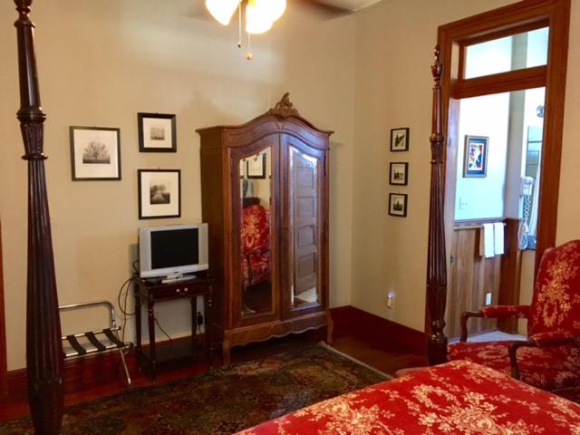 1896 O'Malley House