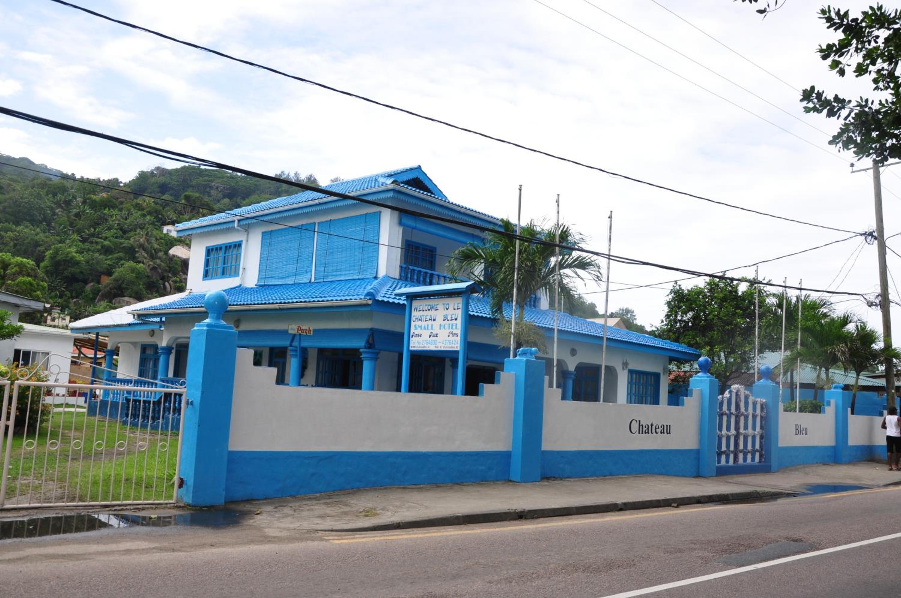 Le Chateau Bleu