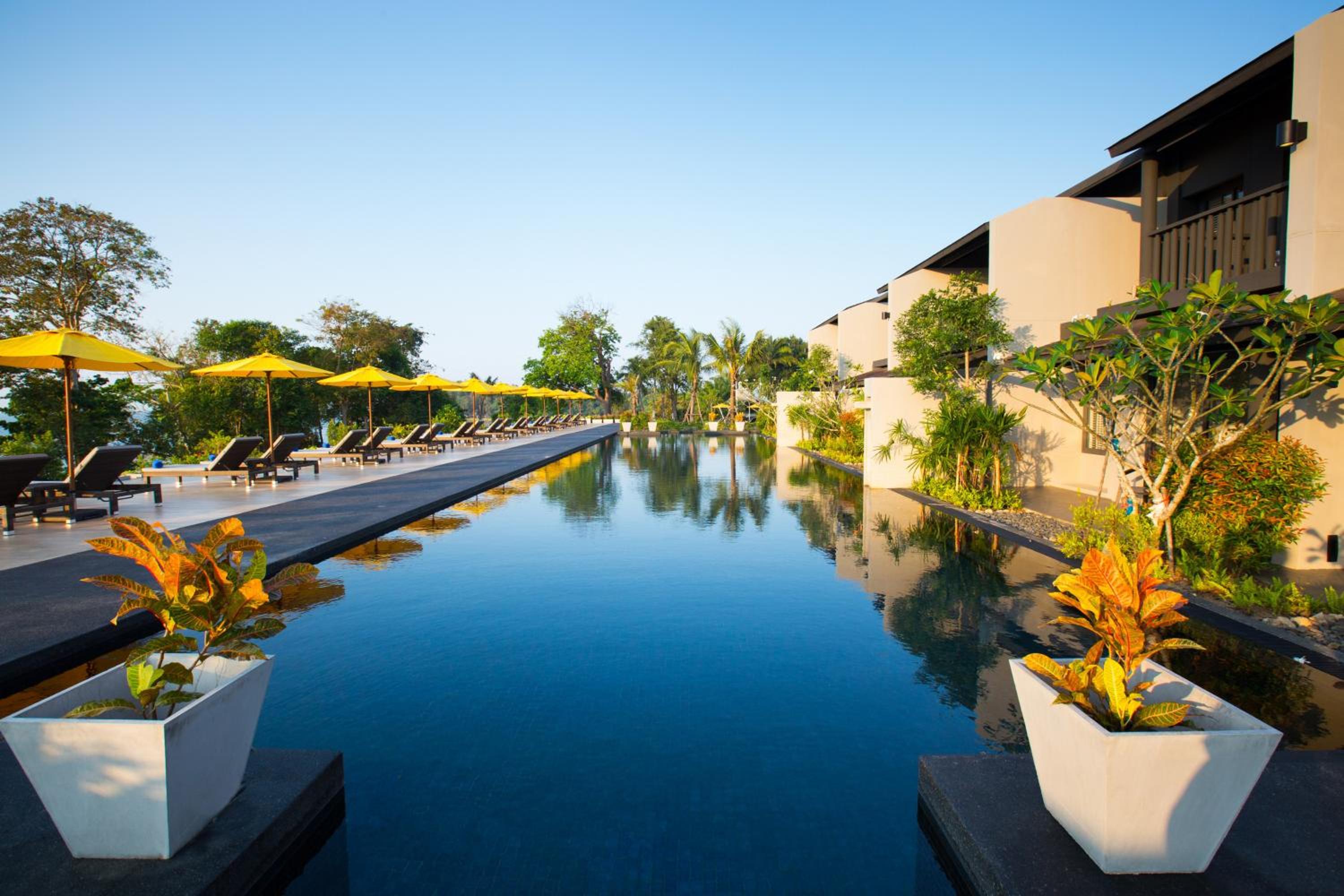 The ShellSea Krabi I Luxury Beach Front Resort & Pool Villa