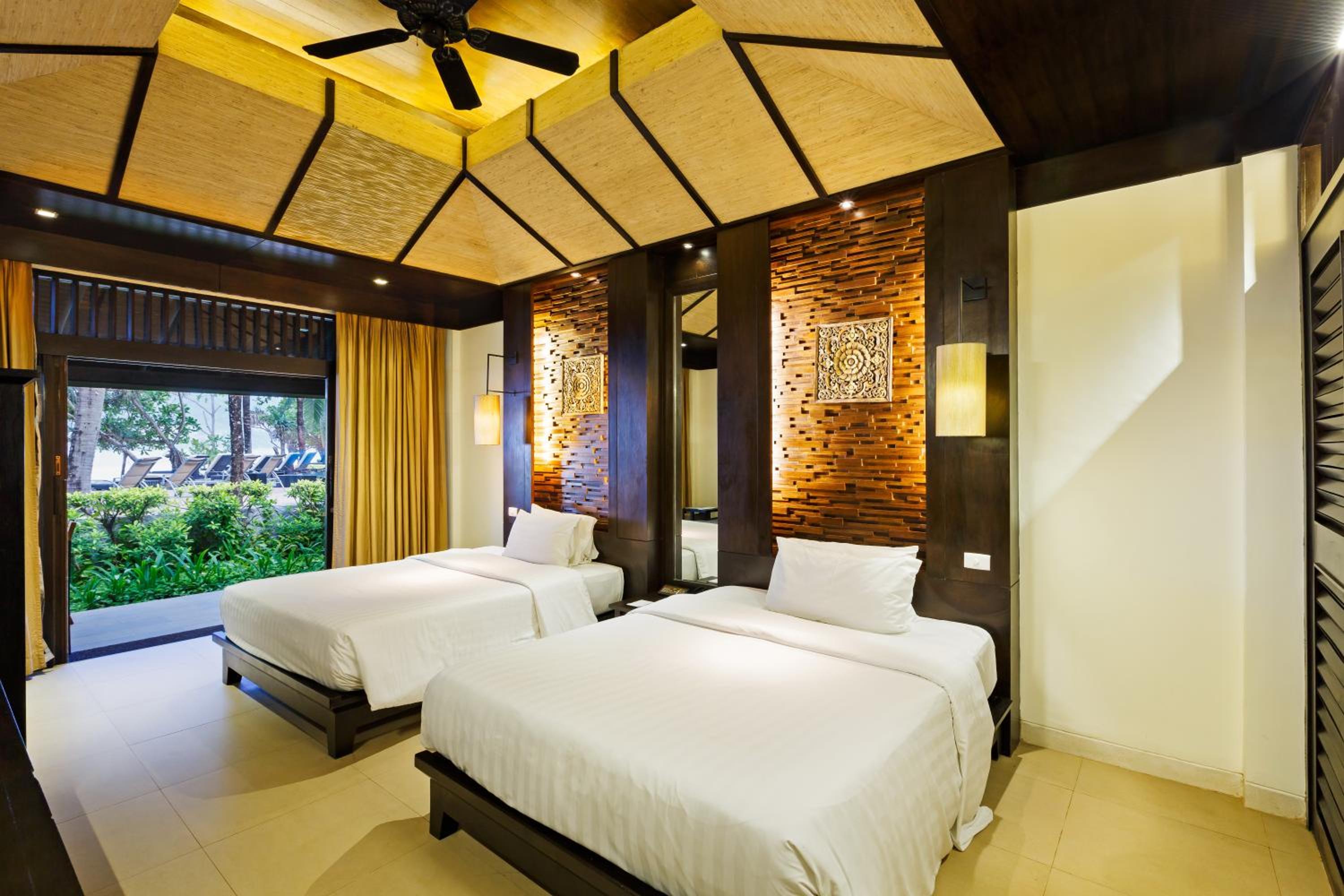 Impiana Beachfront Resort Patong, Phuket