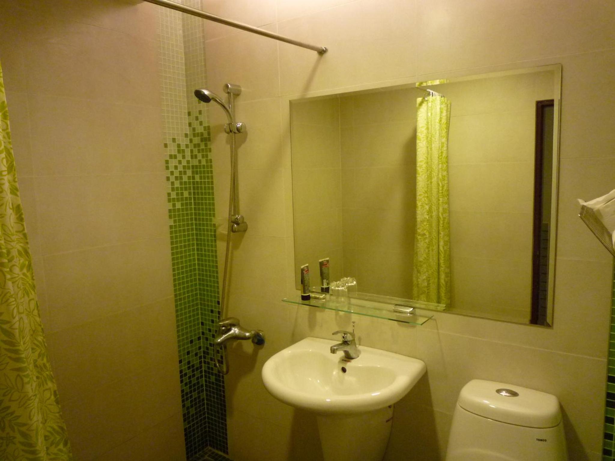 Photo 12