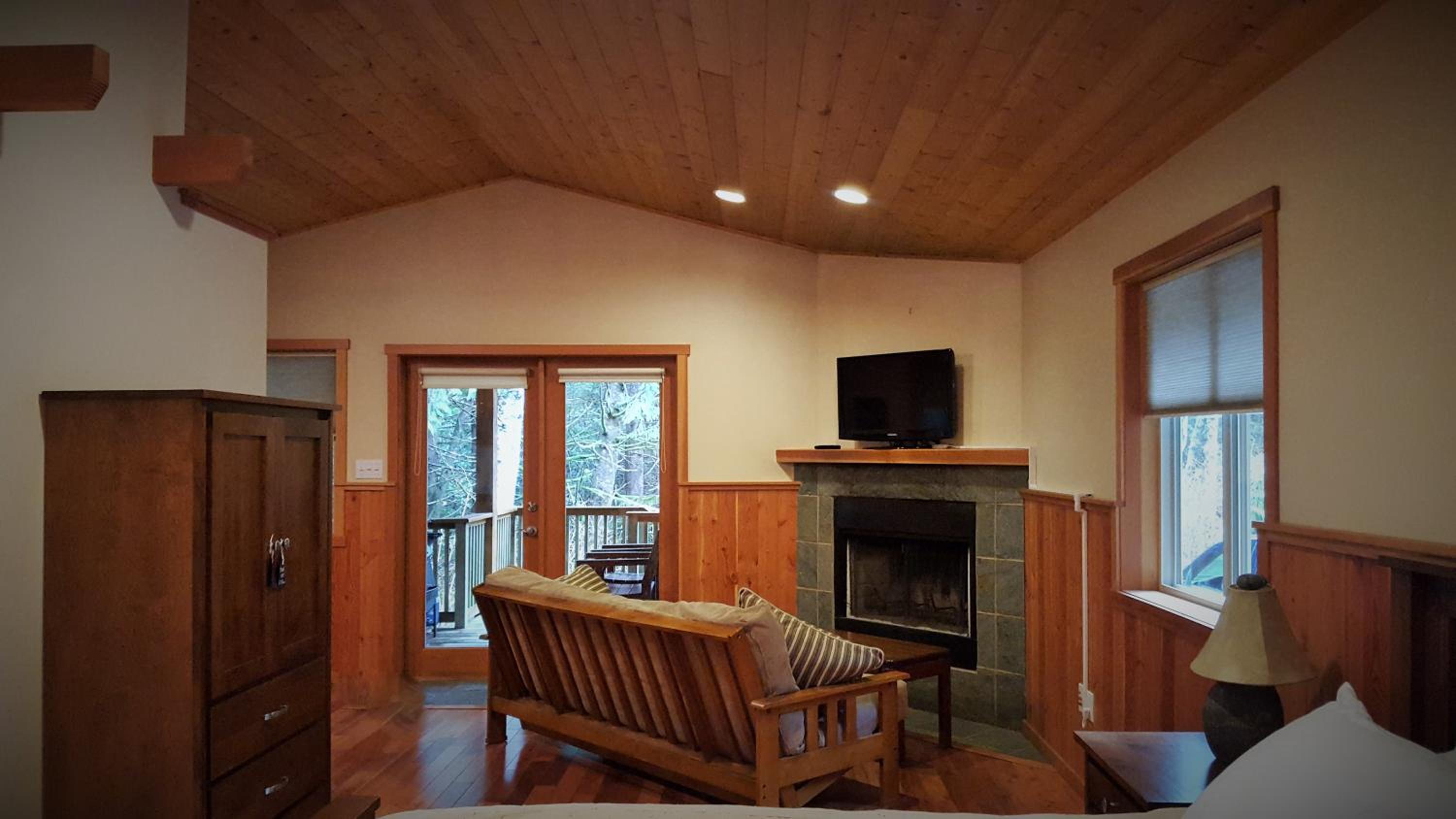Evergreen Forest Cabins