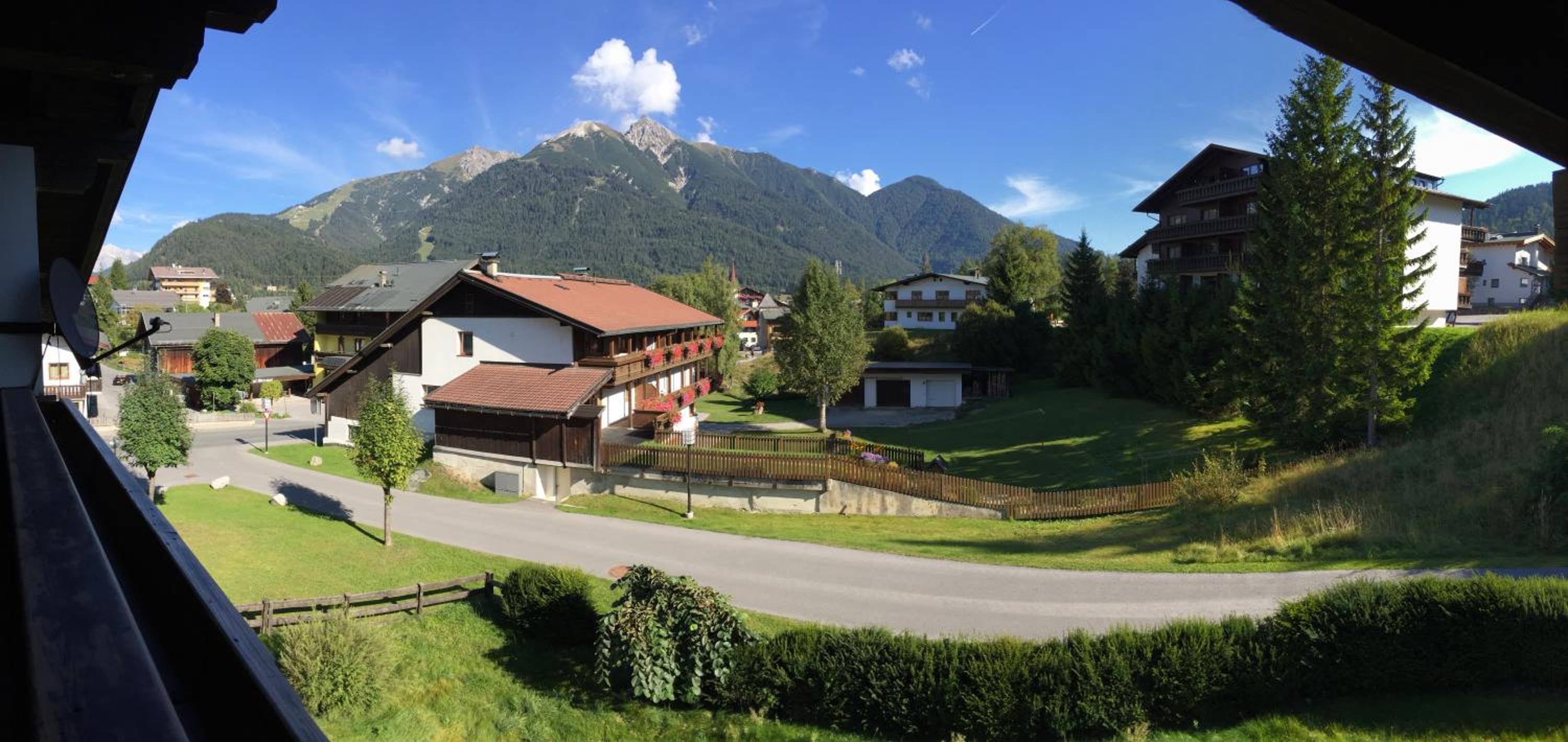 Family Friendly Chalet - Central with Beautiful Mountain Views