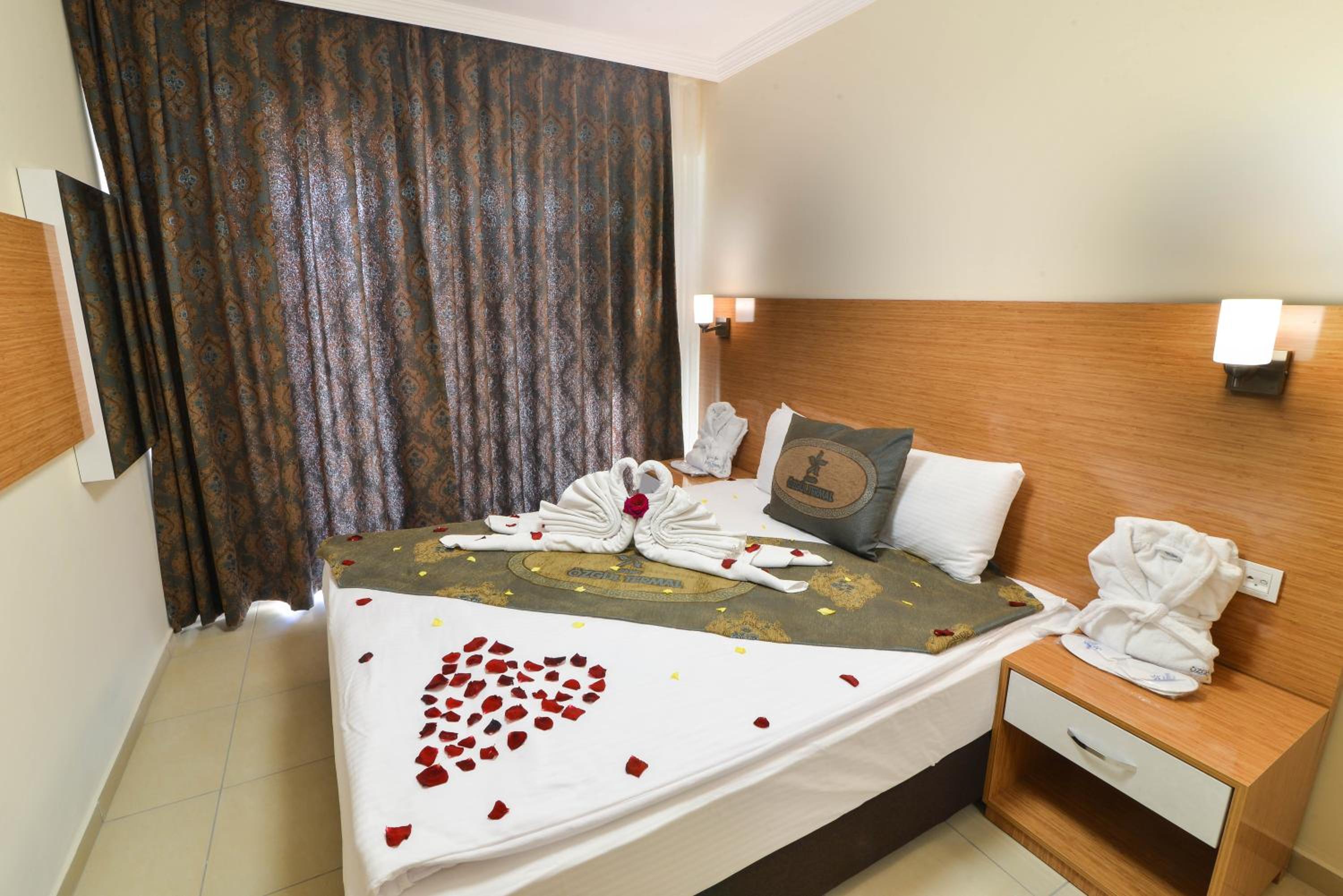 Grand Ozgul Thermal Holiday Village