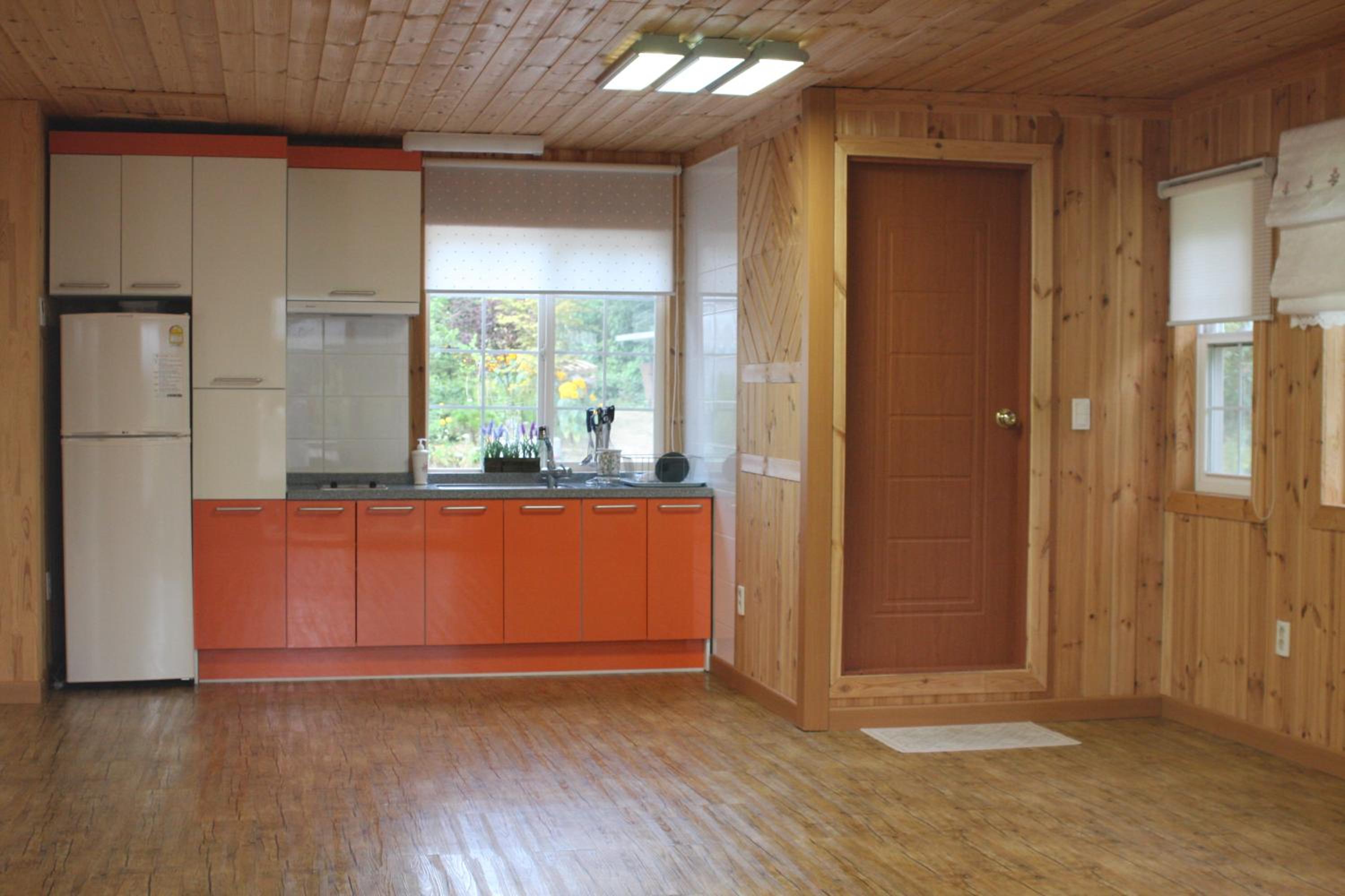 Photo 43