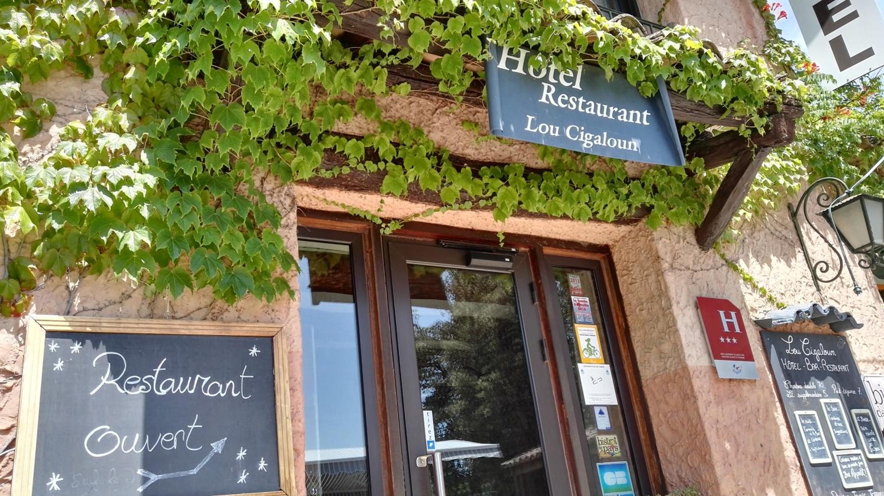 restaurant