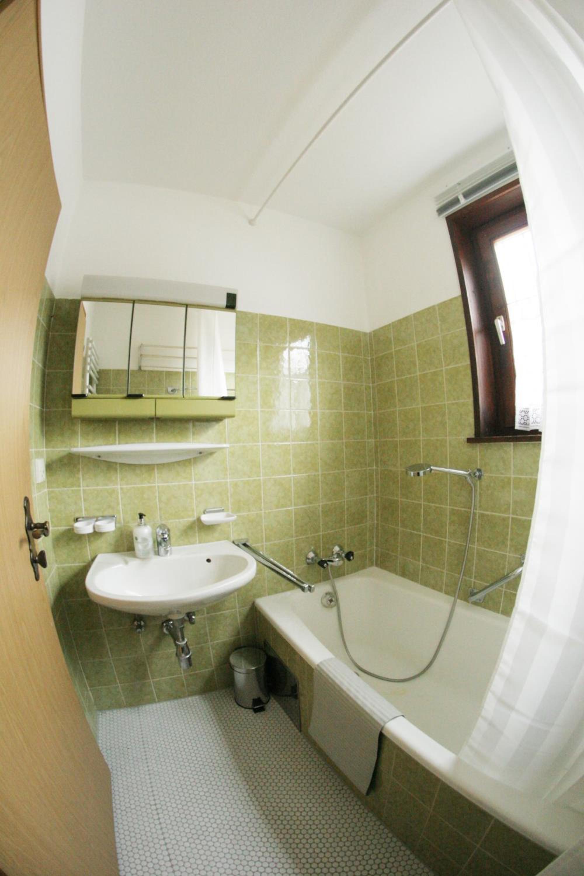 Family Friendly Chalet - Central with Beautiful Mountain Views