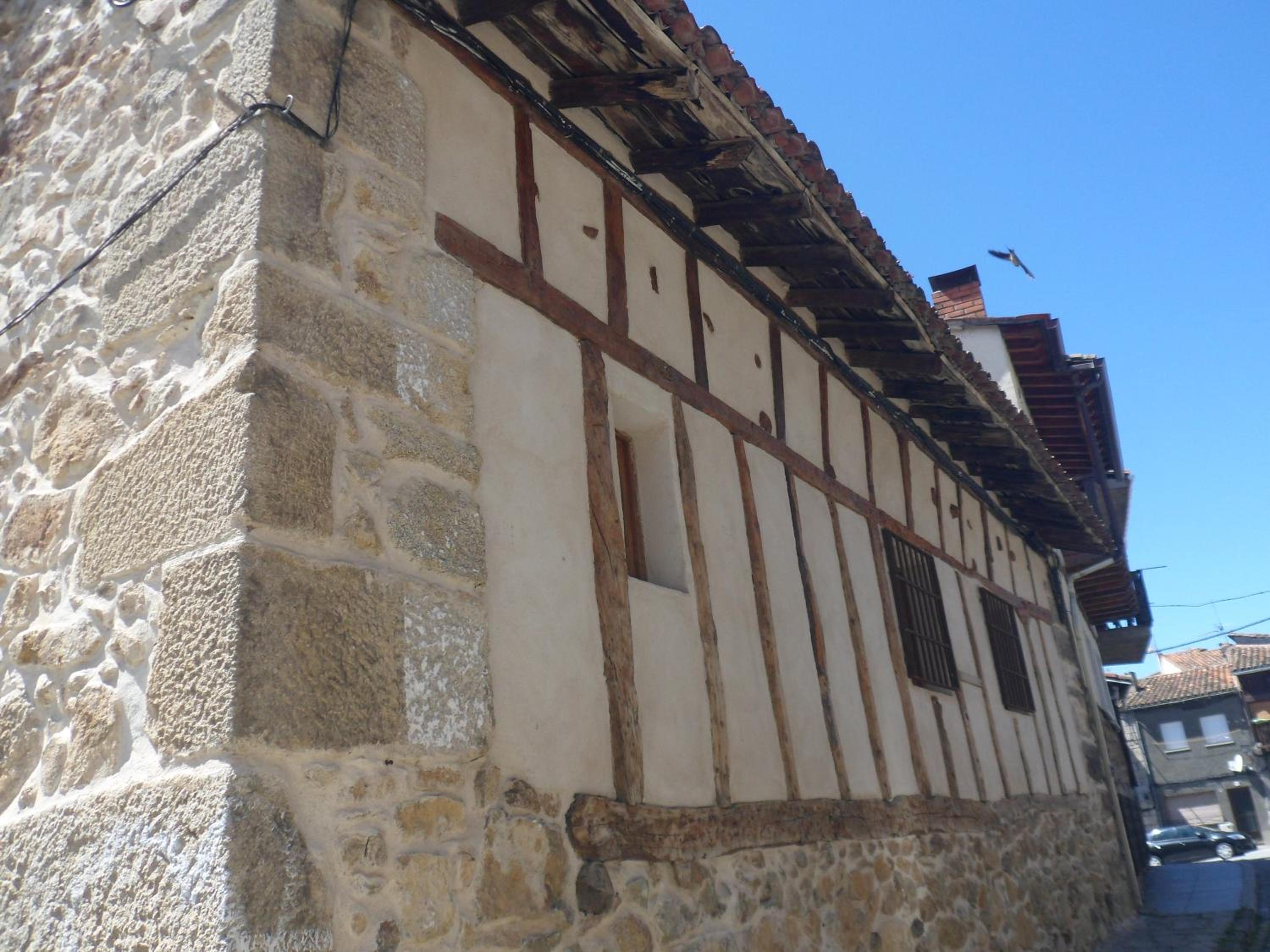 Photo 33