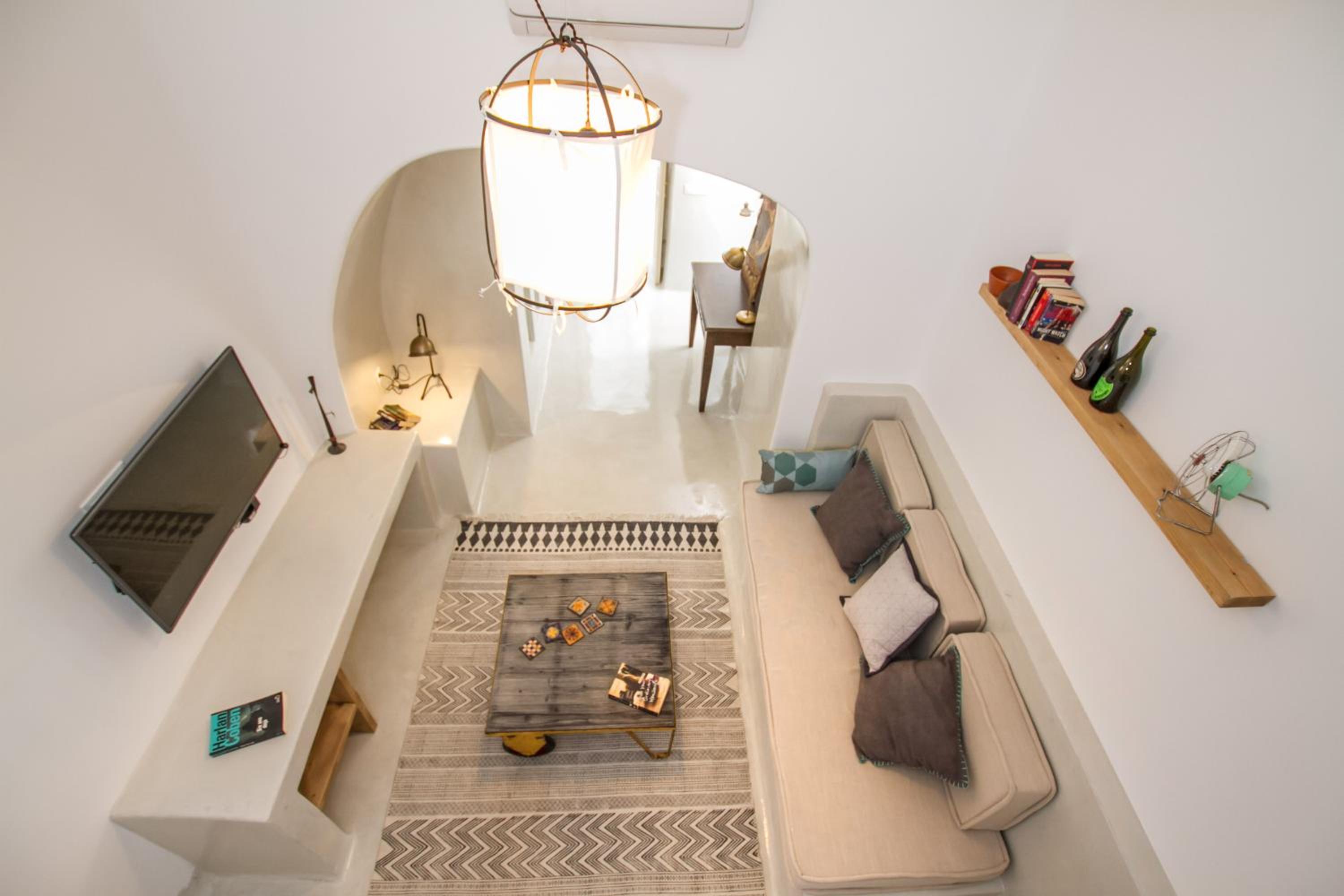 Hector Cave House photo 2