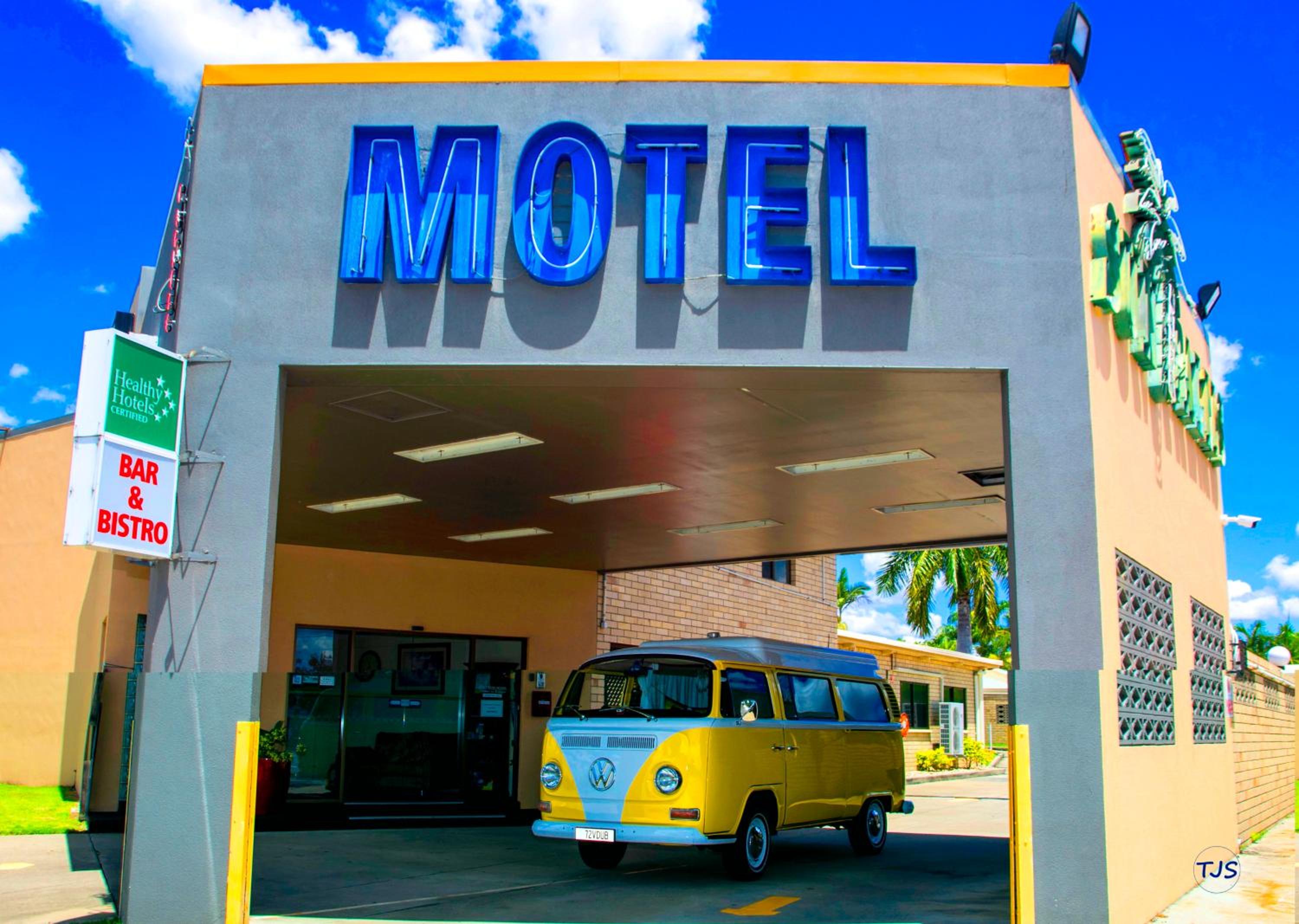 SunPalms Motel