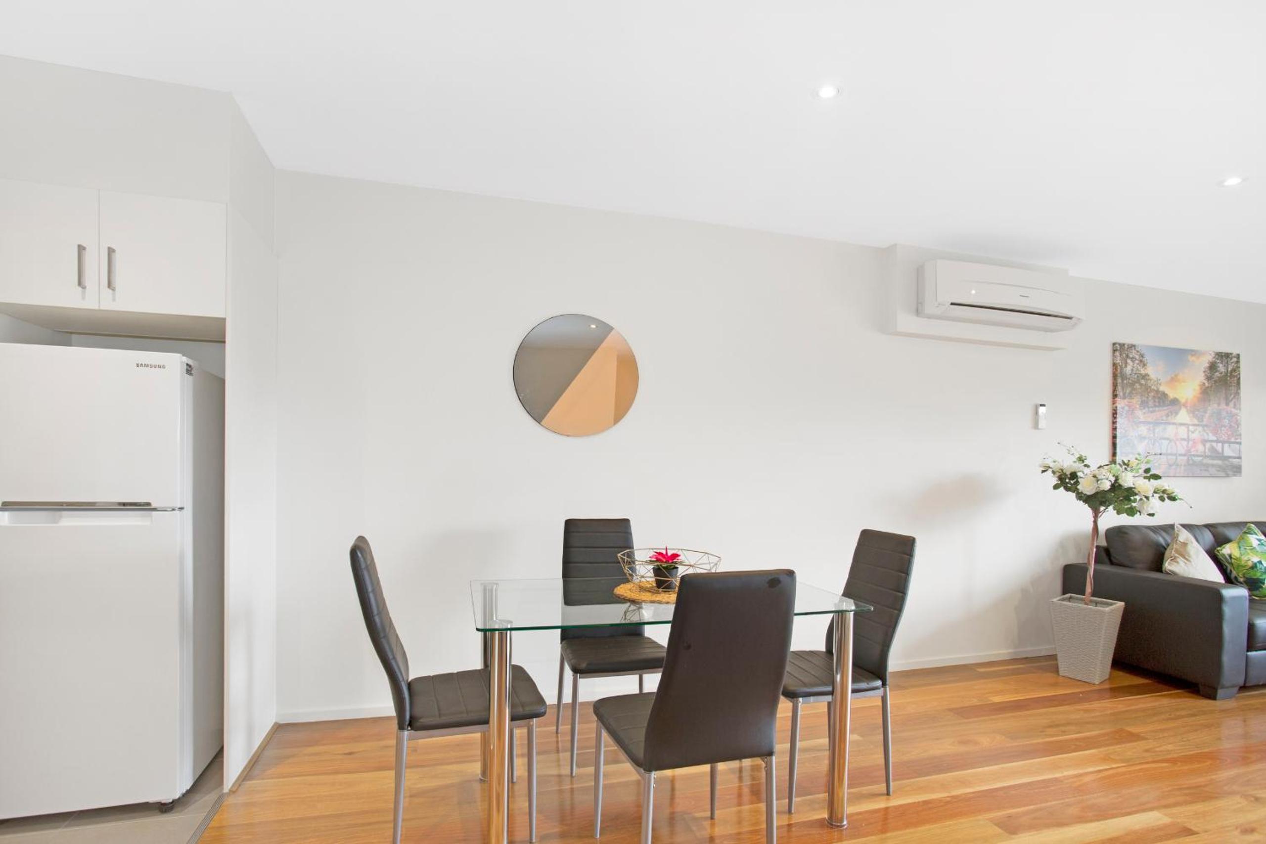 Astra Apartments Glen Waverley @ViQi