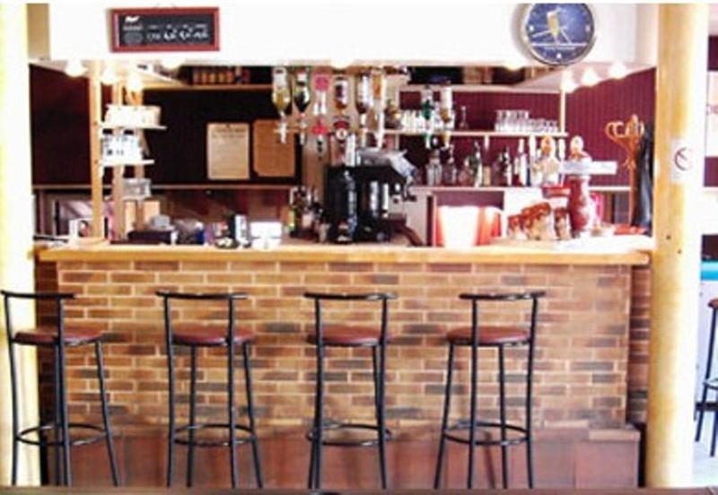 bar