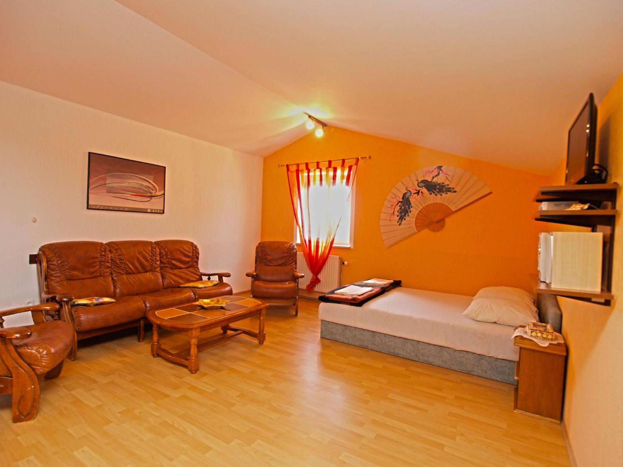 Apartments Denis 19