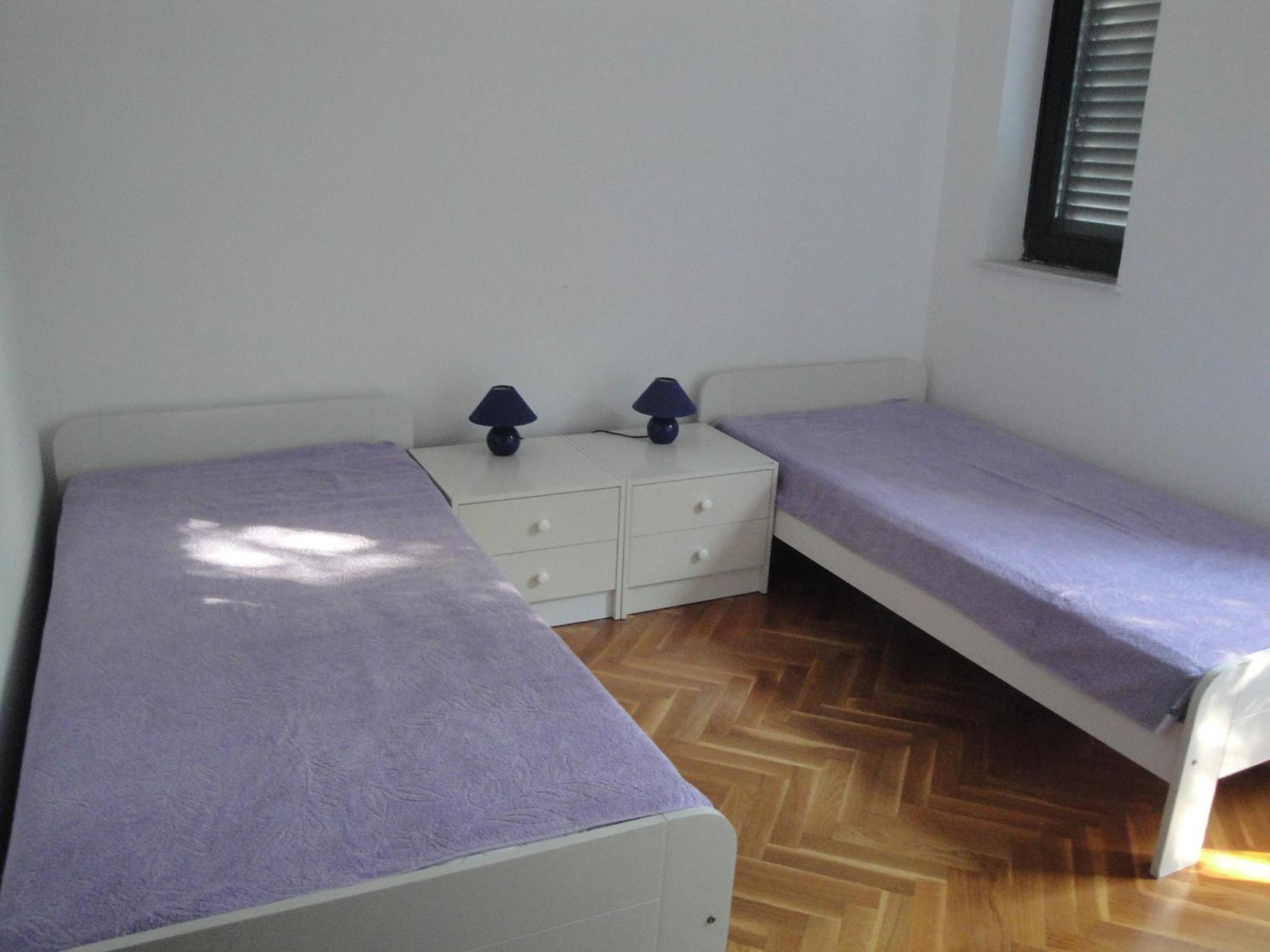 Photo 34