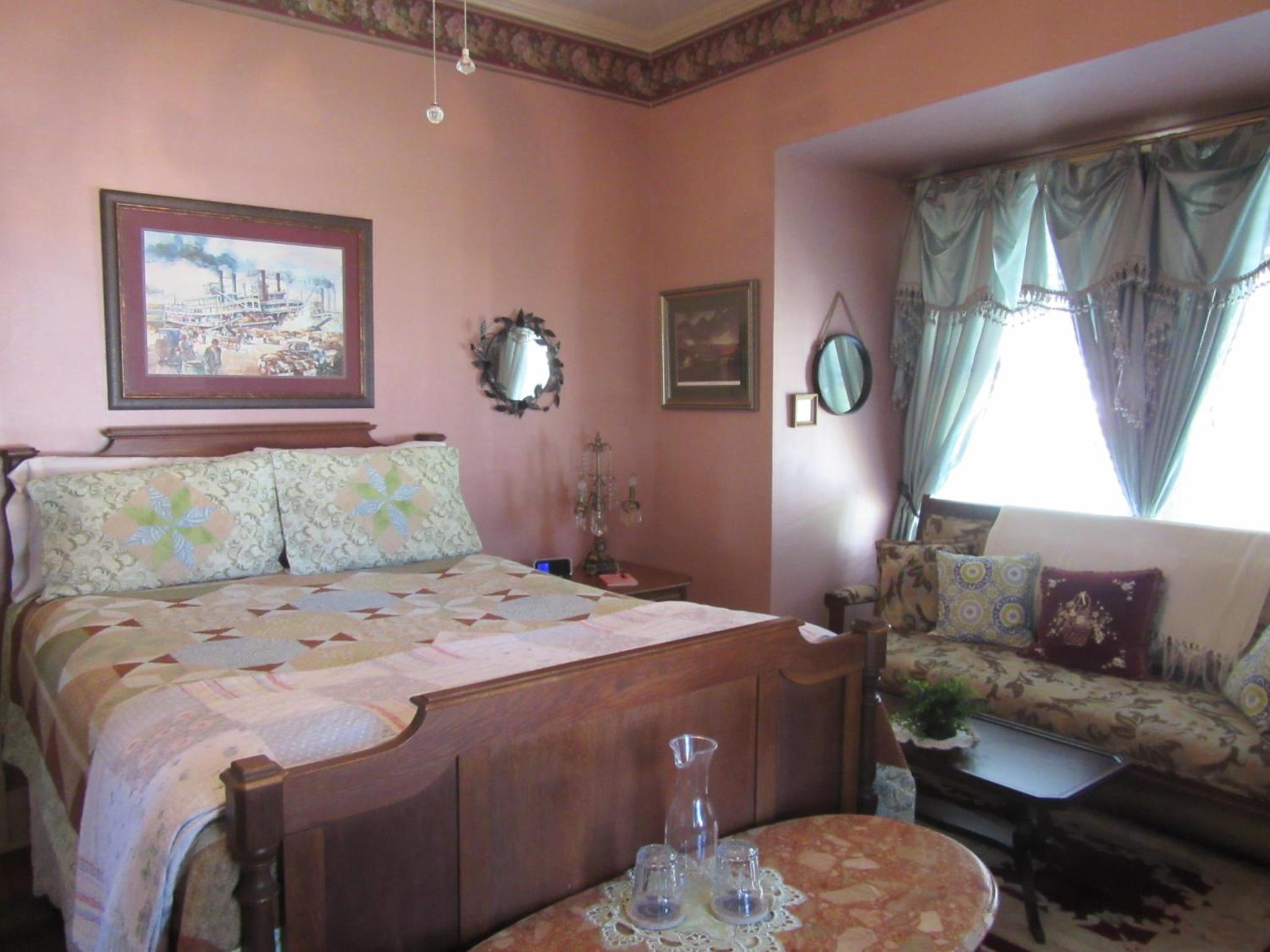 The Carriage House - Property Image 2