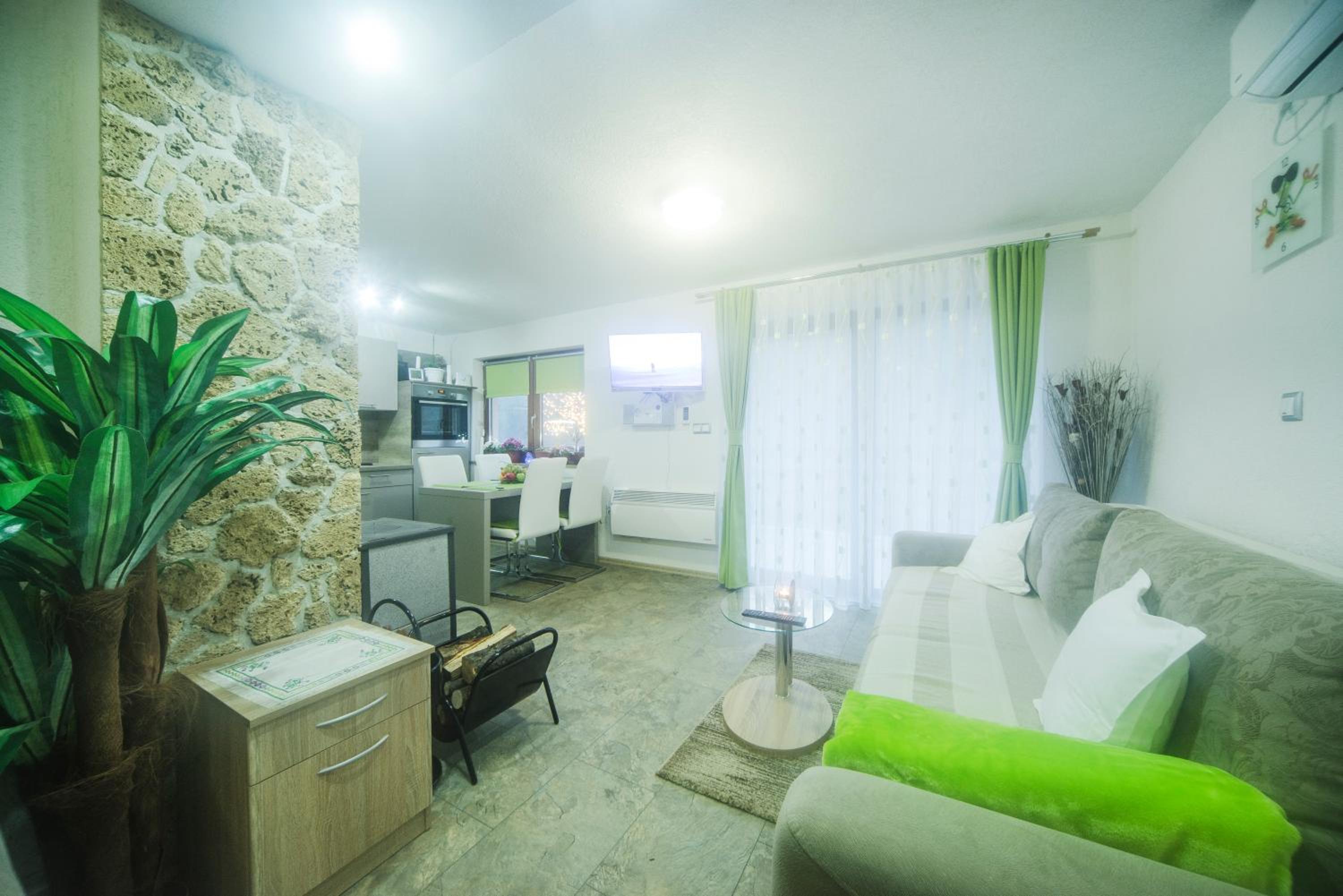 Moonriver Apartment