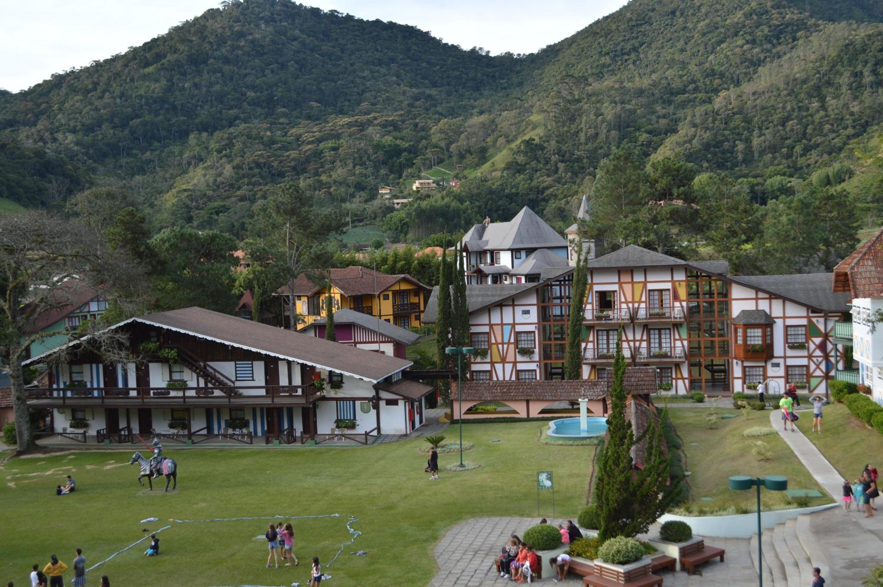 Village Le Canton