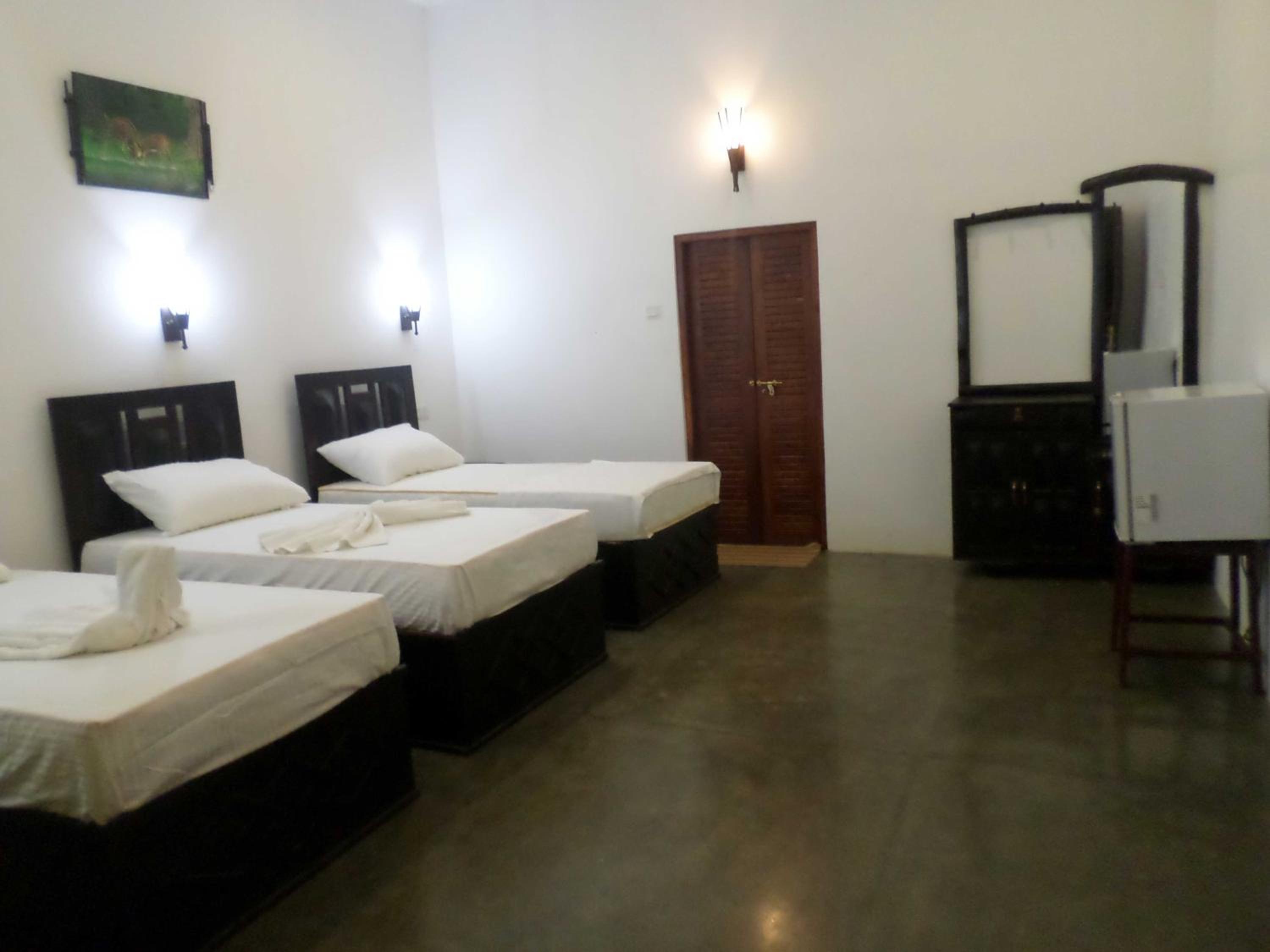 Yala Way Hide Resort