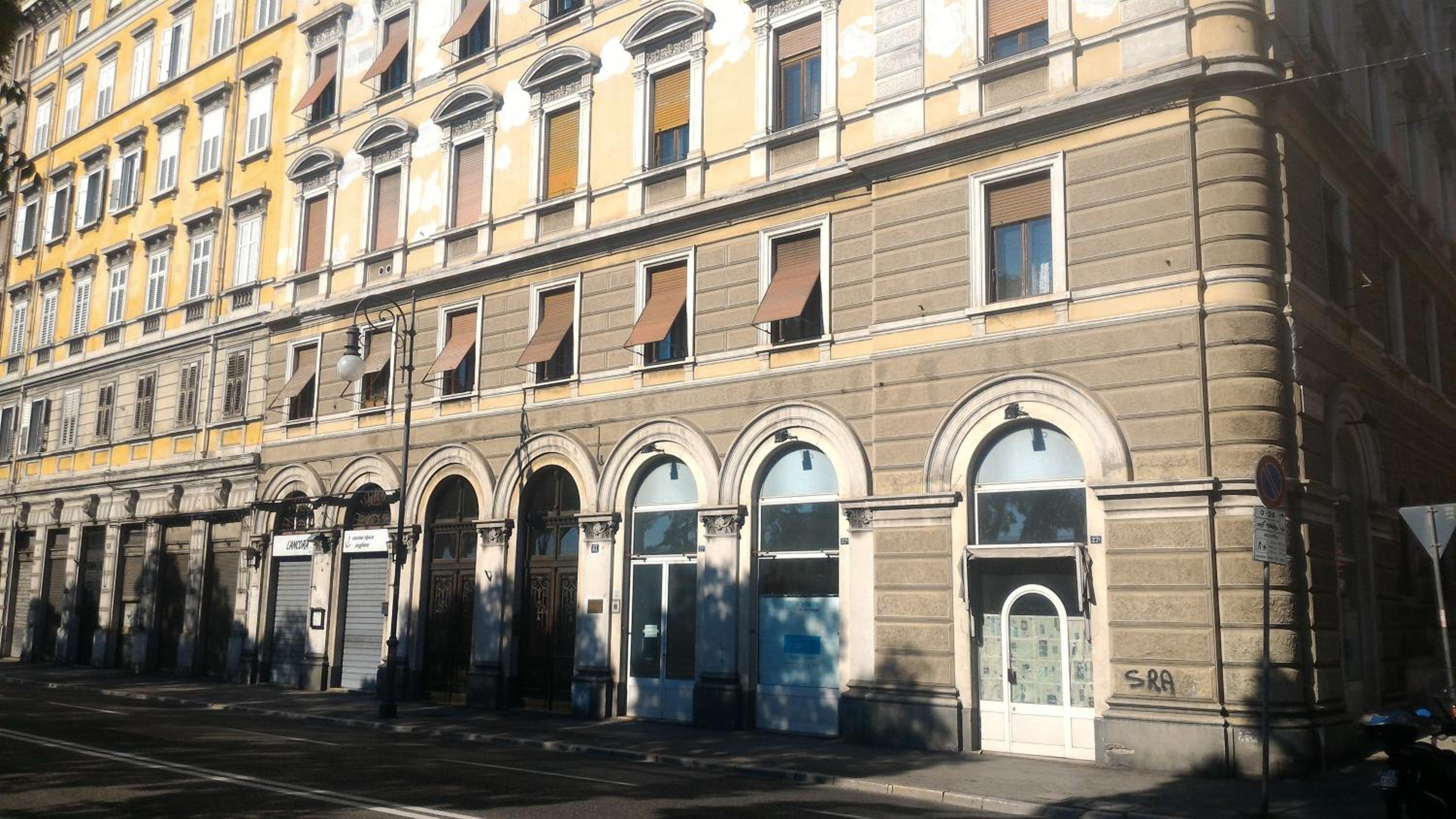 Golden Rooms Bed & Breakfast