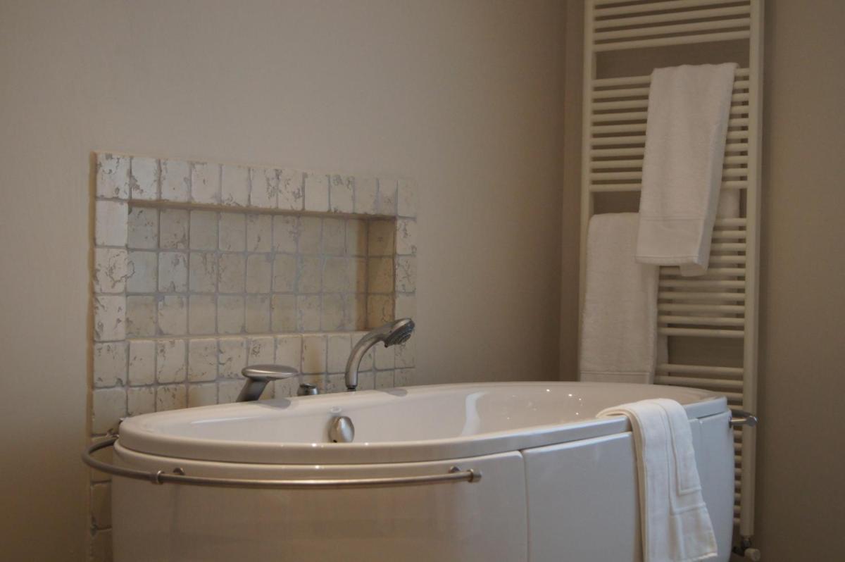Jacuzzi