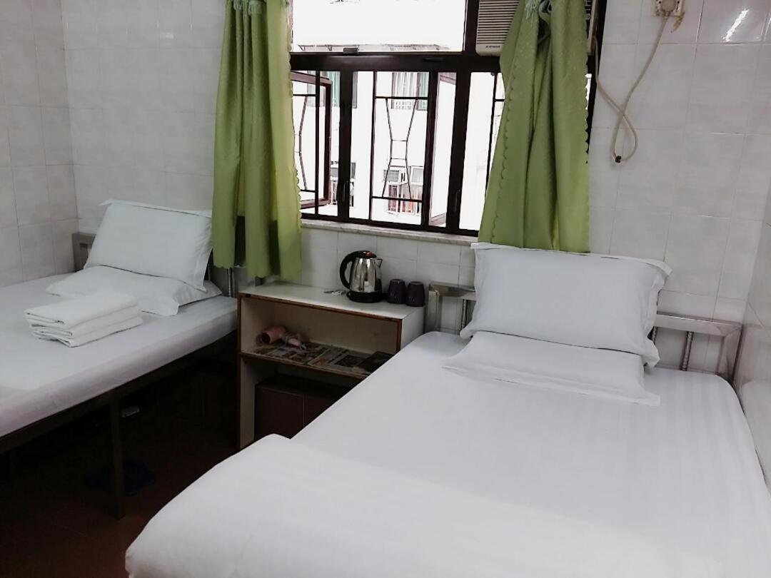 New Yan Yan Guest House reception 9th floor Flat E4 E6