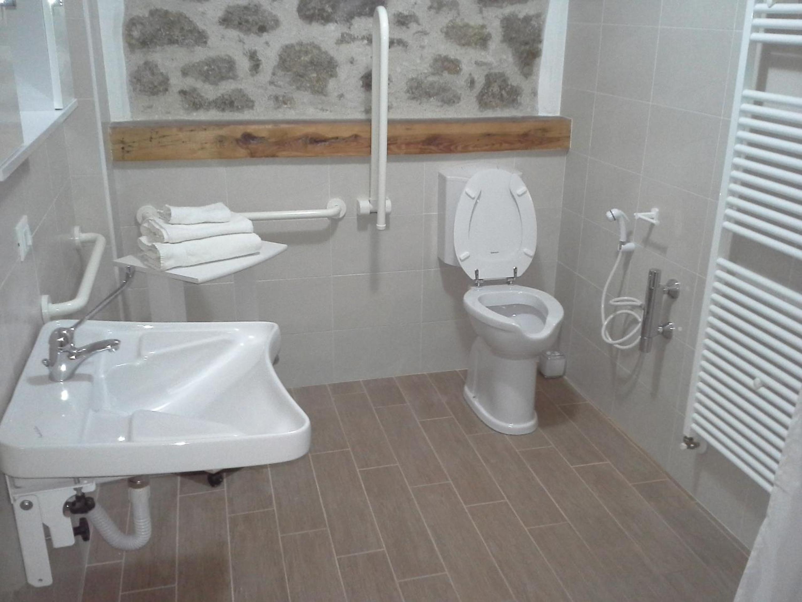Photo 46