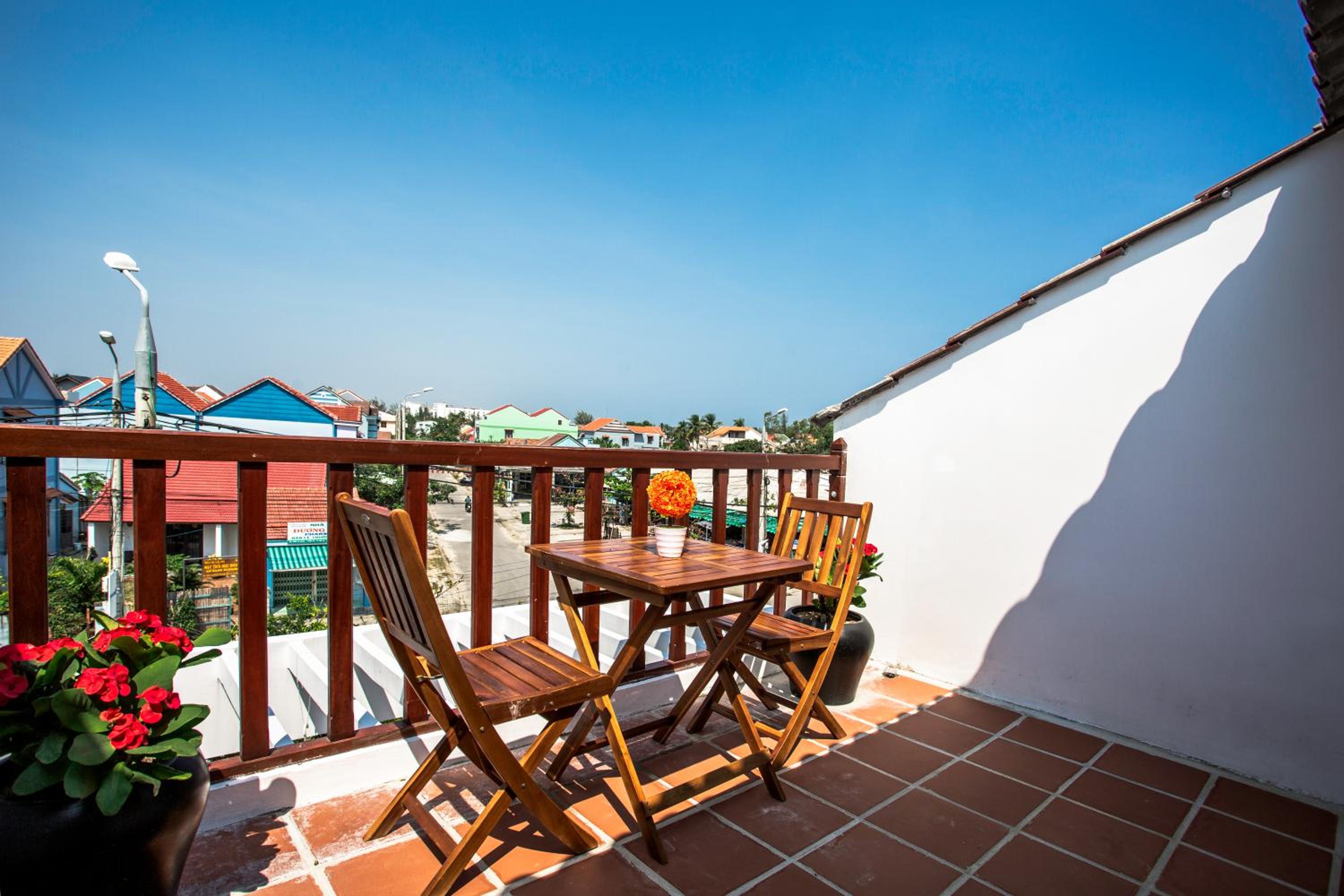 An Bang Beach Dolphin Homestay
