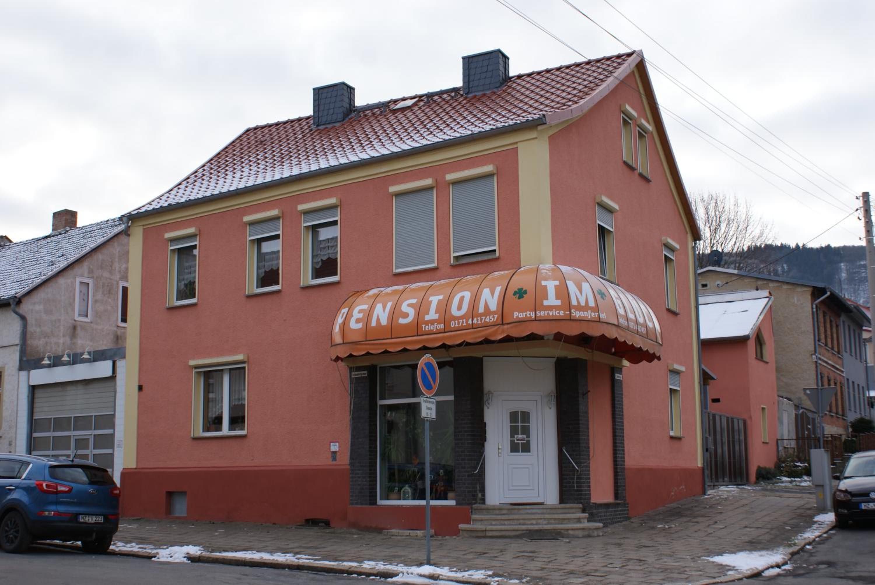 Photo 100